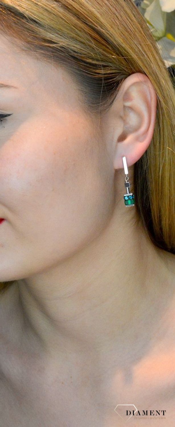 Kolczyki damskie zielone Swarovski Coeur De Lion kryształ góski, hematyt 4509210500. Piękne kolczyki z kolekcji GeoCUBE zdobione kamieniami hematyt, kryształ górski i kryształami Swarovski.jpg