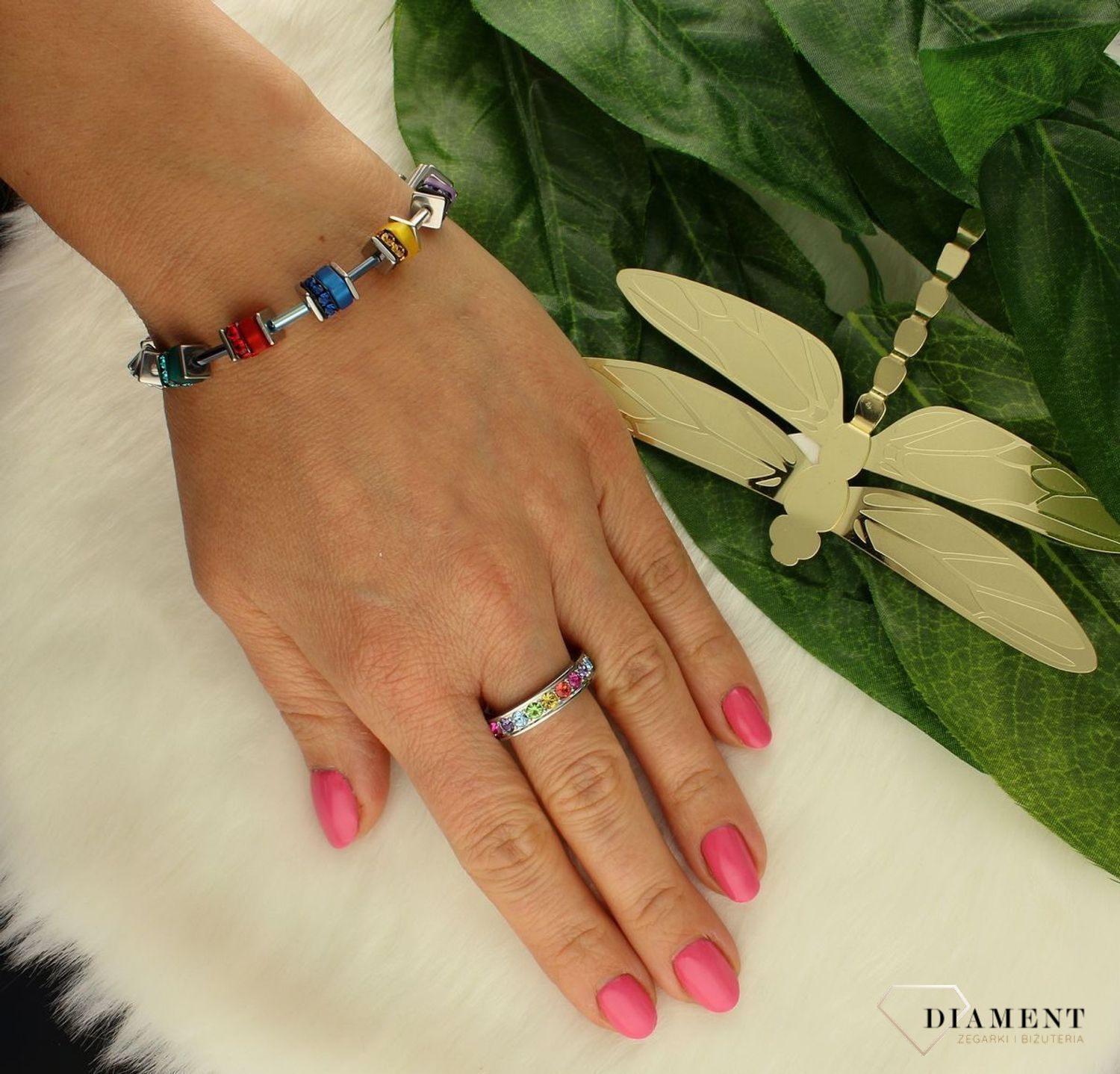 Bransoletka damska Swarovski Coeur De Lion z malachitem i hematytem 4509301581. Biżuteria idealna zarówno na eleganckie, jak i niezobowiązujące okazje, ta bransoletka wykonana jest z połyskujących kryształów S.jpg