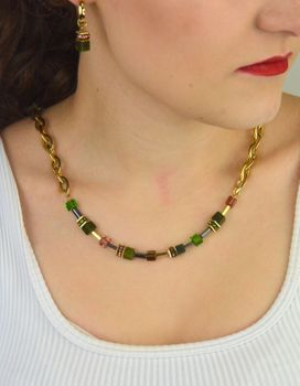 Wyrazisty naszyjnik damski GeoCUBE® Chunky Chain 4524100516 z nefrytem, kryształami Swarovski® i pozłacaną stalą. Miejska elegancja z certyfikatem autentyczności (3).JPG