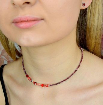 Bransoletka damska Swarovski Coeur De Lion czerwone kryształy Kolczyki Gratis 4564300300.Krótki naszyjnik choker z czerwonymi kamieniami.  (6).JPG