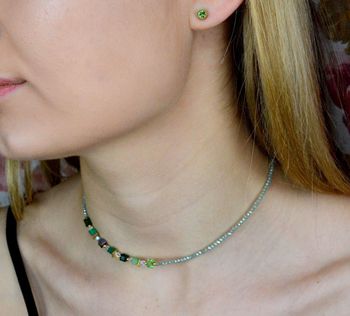 Bransoletka damska Swarovski Coeur De Lion zielone kryształy Kolczyki Gratis 4564300500. Krótki naszyjnik choker z zielonymi kamieniami (10).JPG