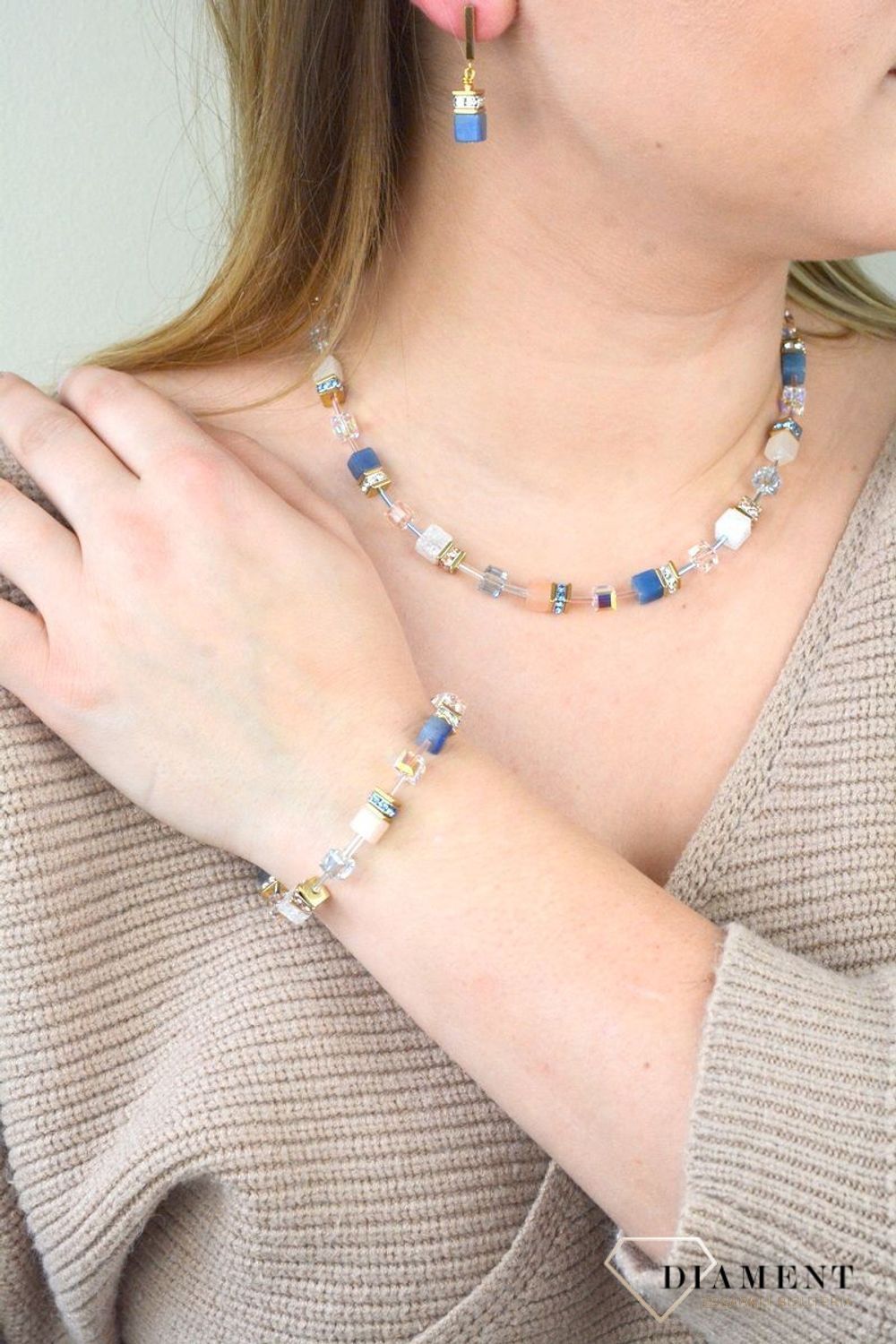 Bransoletka damska Swarovski Coeur De Lion niebieski i różowy awenturyn 4605300720. Biżuteria idealna zarówno na eleganckie, jak i niezobowiązujące okazje, wykonana z połyskujących 1.jpg