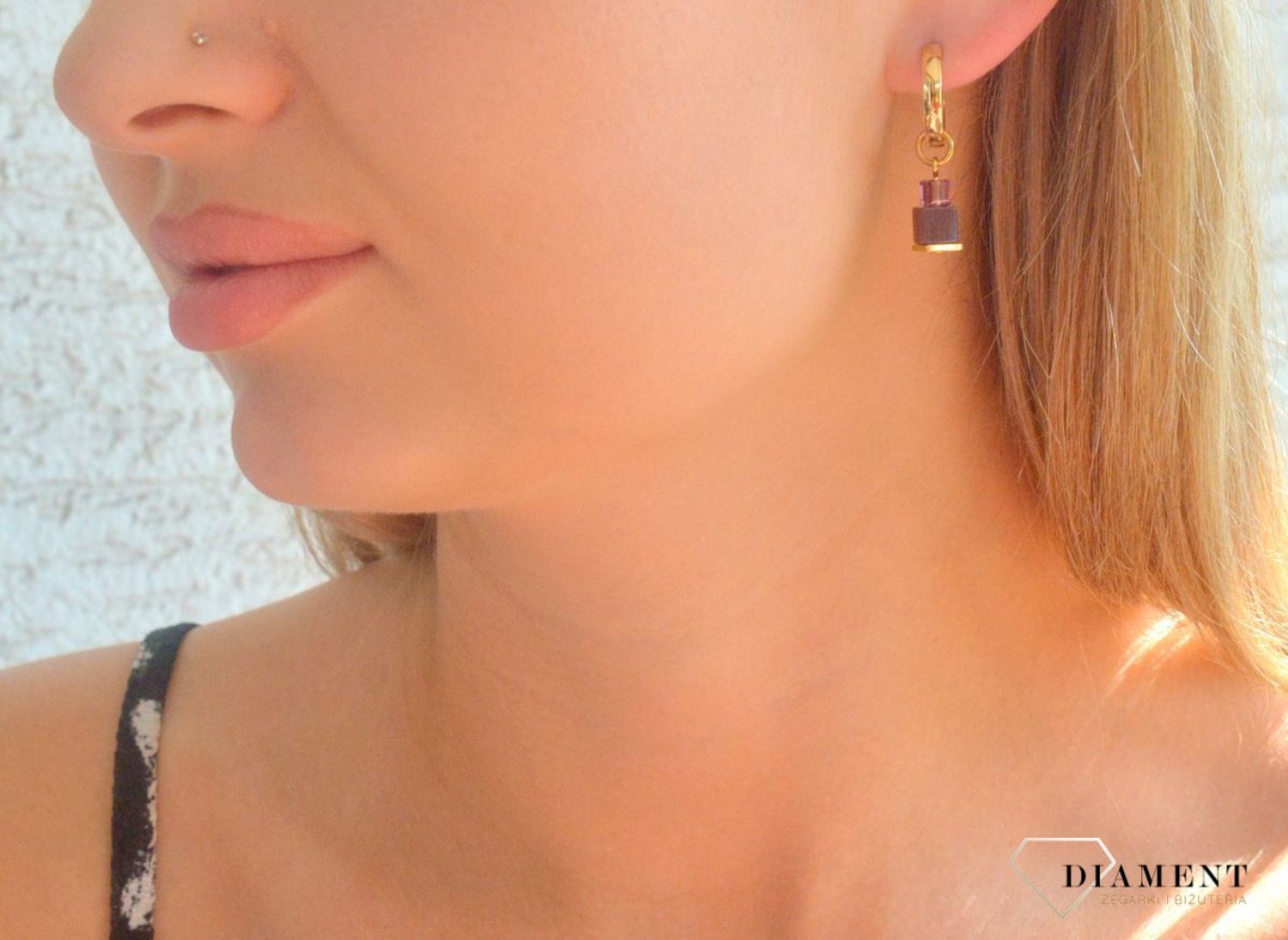 Kolczyki damskie Coeur de Lion Hoops Cube Fusion Charm 4712210803 (2).jpg