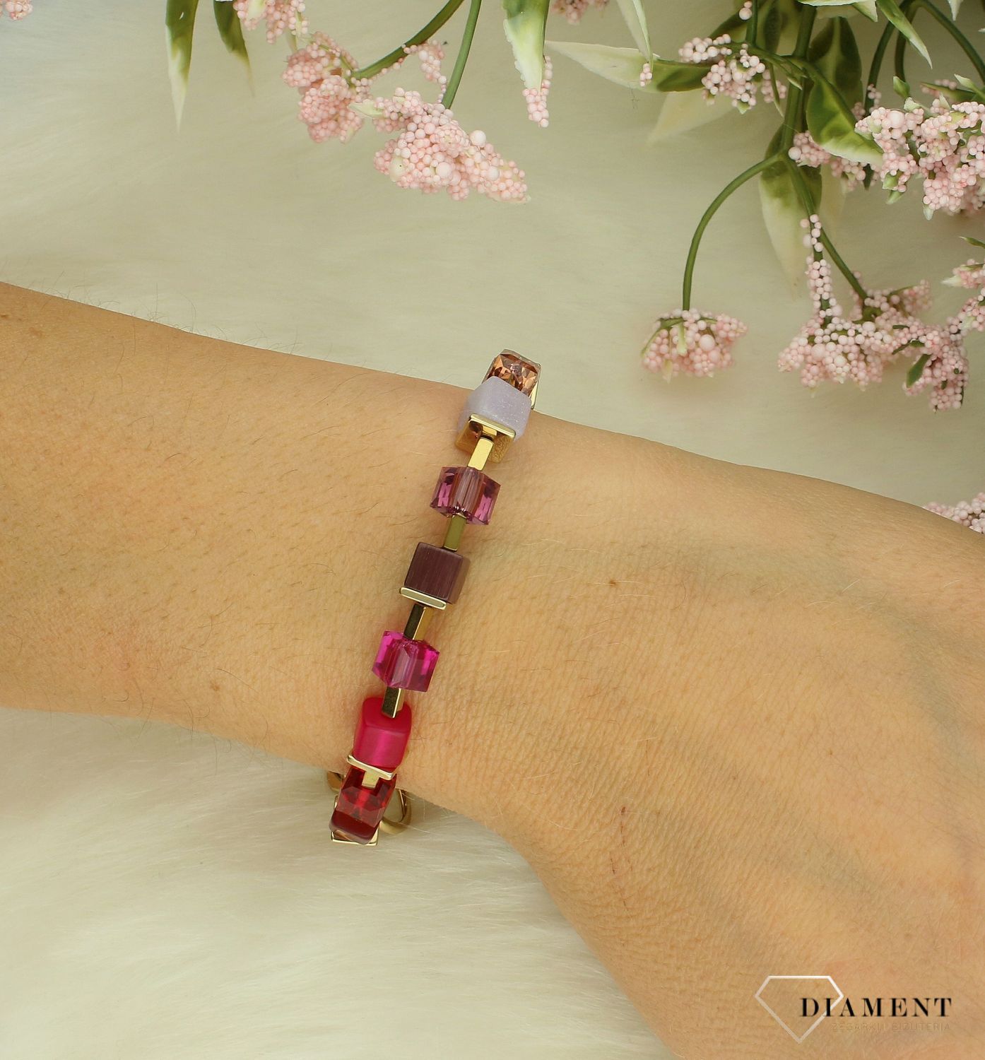 Bransoletka damska Coeur de Lion Bracelet Cube Fusion Charm czerwono-różowa 4712300803 (2).jpg