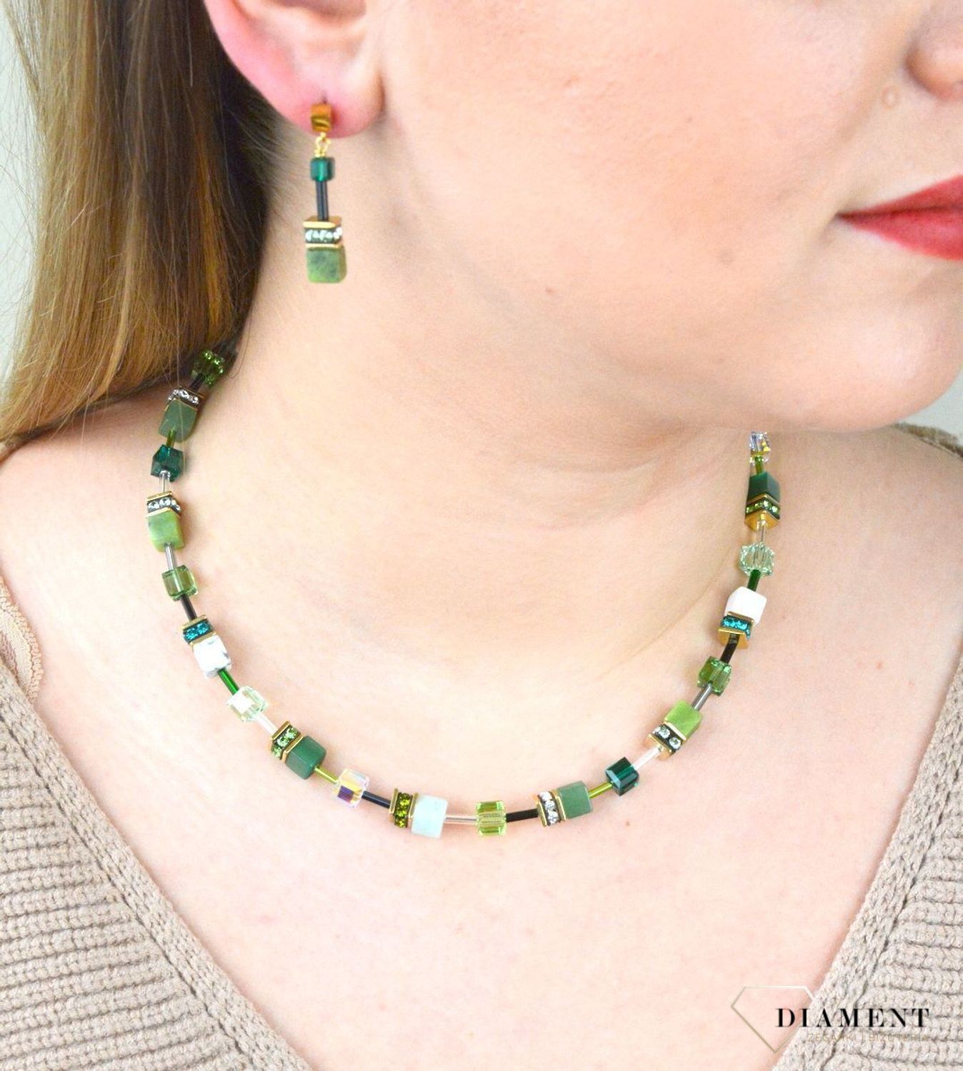 Naszyjnik damski Swarovski Coeur De Lion zielony awenturyn 4905100500. Biżuteria idealna zarówno na eleganckie, jak i niezobowiązujące okazje, wykonana z połyskujących kryształów Swarovski®. Idealny pomysł na prezent. Certyfikat 77.jpg