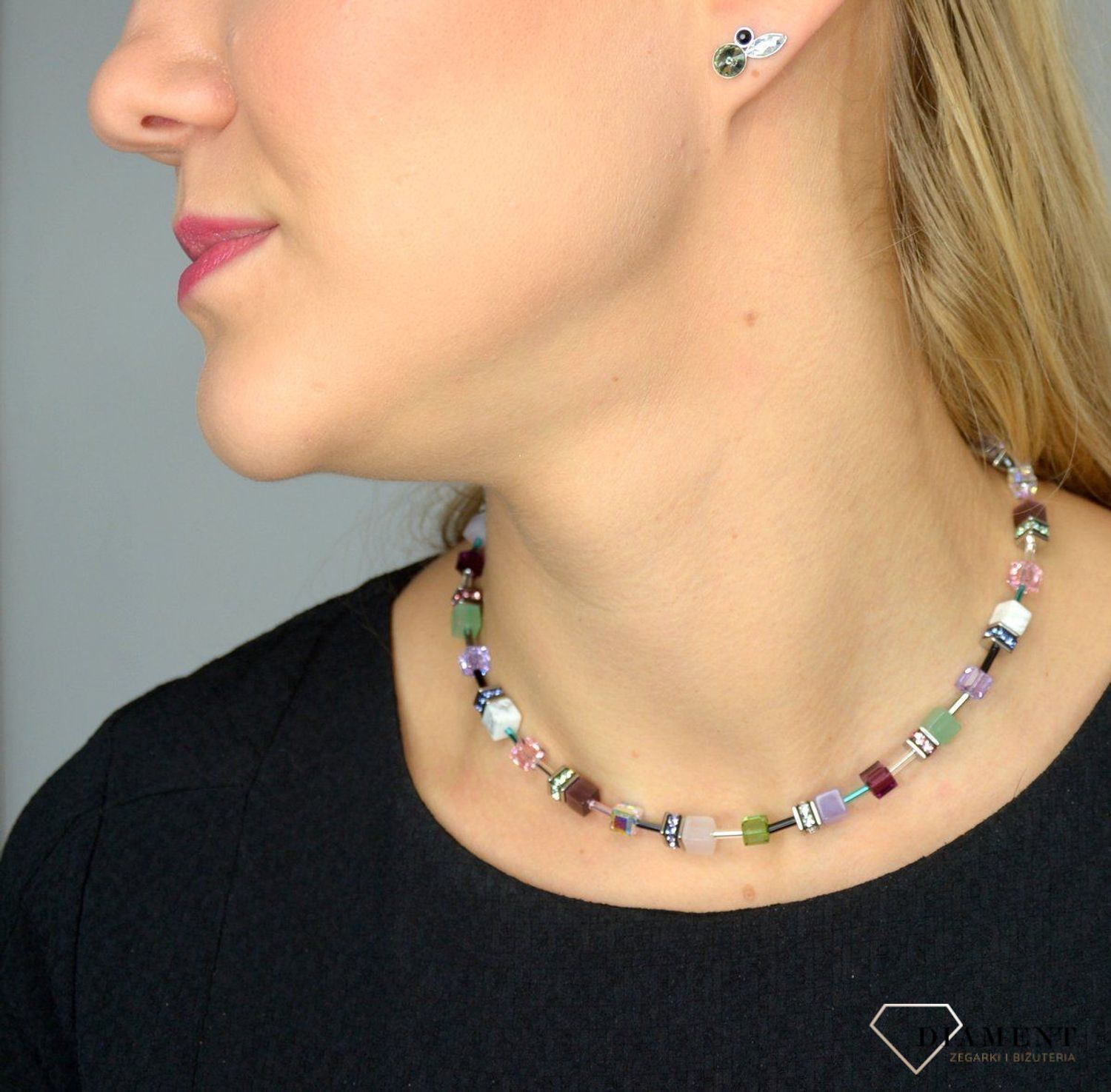 Naszyjnik damski Swarovski awenturyn Coeur De Lion 4905100840. Z eleganckim naszyjnikiem Coeur de Lion każda Twoja stylizacja zyska wyjątkowy urok, ozdobiony kryształami Swarovski® to idealny pomysł na prezen.jpg