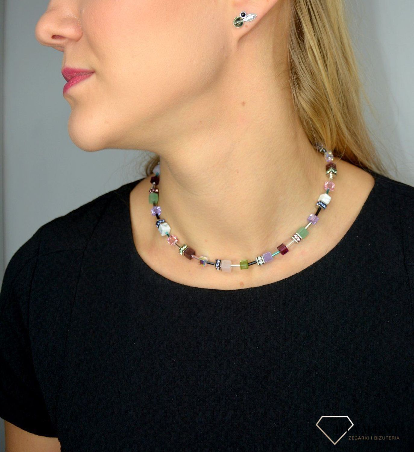 Naszyjnik damski Swarovski awenturyn Coeur De Lion 4905100840. Z eleganckim naszyjnikiem Coeur de Lion każda Twoja stylizacja zyska wyjątkowy urok, ozdobiony kryształami Swarovski® to idealny pomysł na prezen.jpg