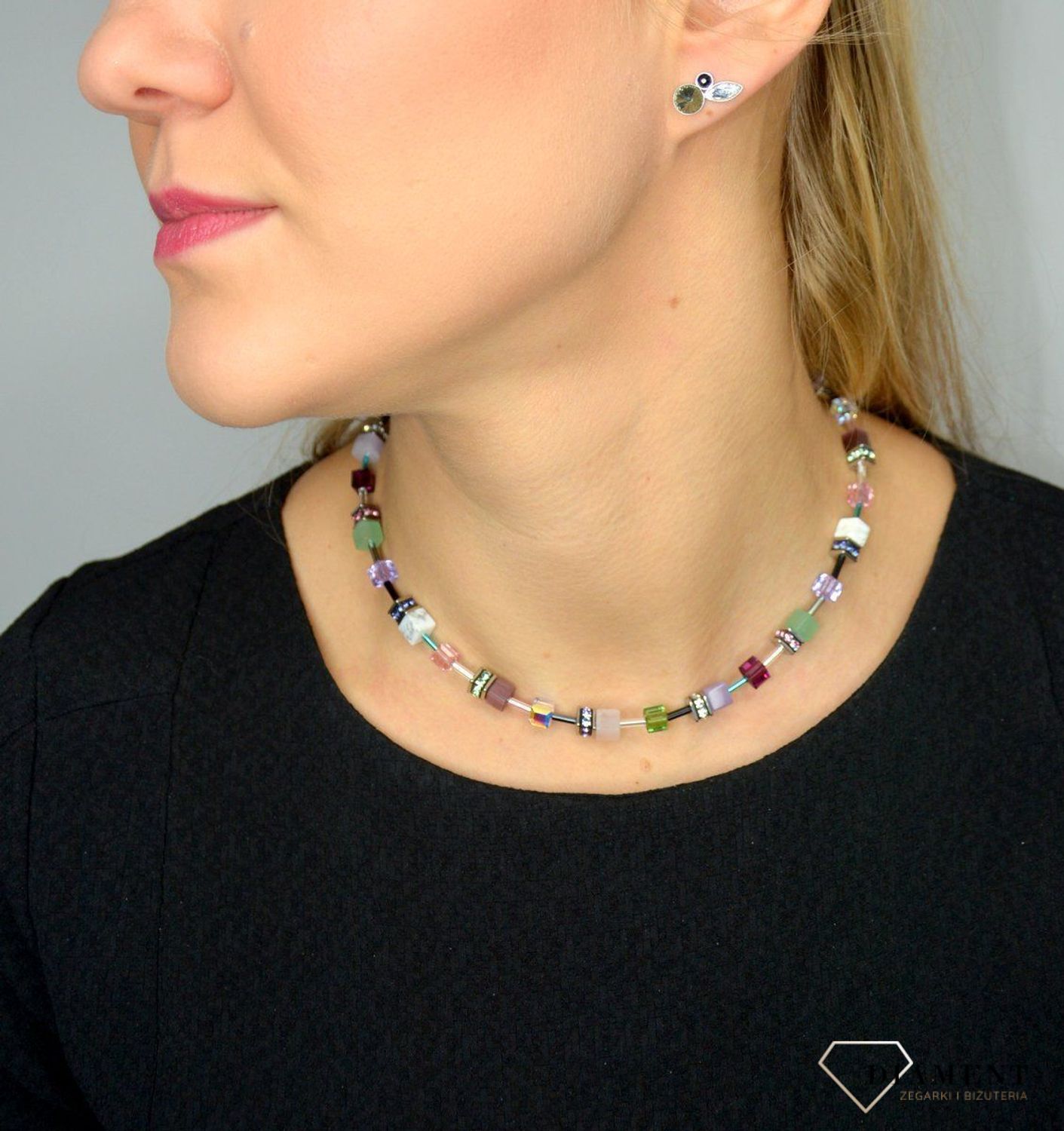 Naszyjnik damski Swarovski awenturyn Coeur De Lion 4905100840. Z eleganckim naszyjnikiem Coeur de Lion każda Twoja stylizacja zyska wyjątkowy urok, ozdobiony kryształami Swarovski® to idealny pomysł na prezen.jpg