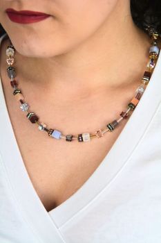 Naszyjnik Coeur de Lion GeoCUBE® Golden Blush 490510-1924 złoty – kamienie naturalne, Swarovski (5).jpg