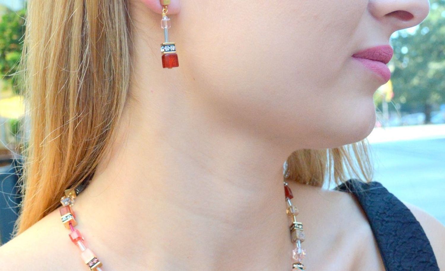 Kolczyki damskie Coeur de Lion GeoCUBE® Iconic Precious karneol 4905210310..jpg