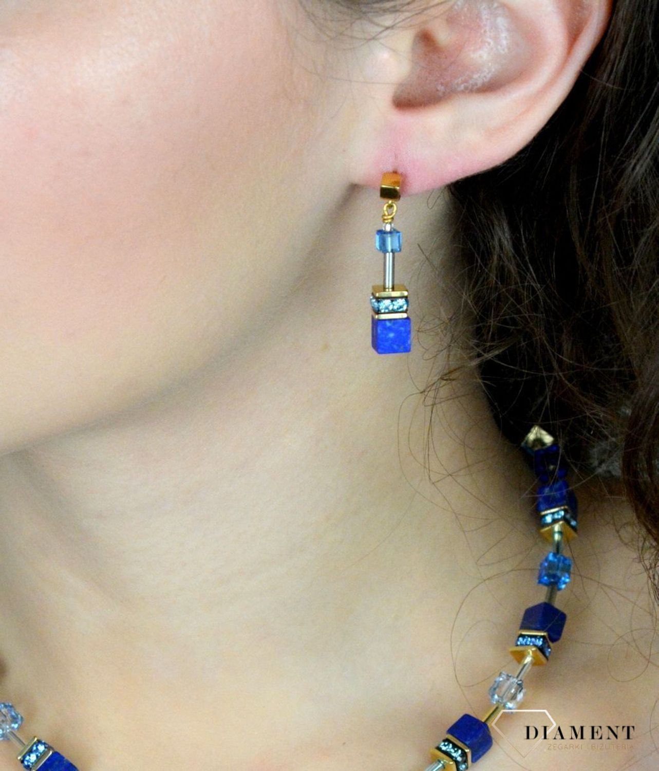 Kolczyki damskie Coeur De Lion Lapis lazuli Kryształy Swarovski 490521-0700 ✨ Kolczyki Coeur De Lion – GeoCUBE® Iconic Precious Niebieskie 💙1.jpg