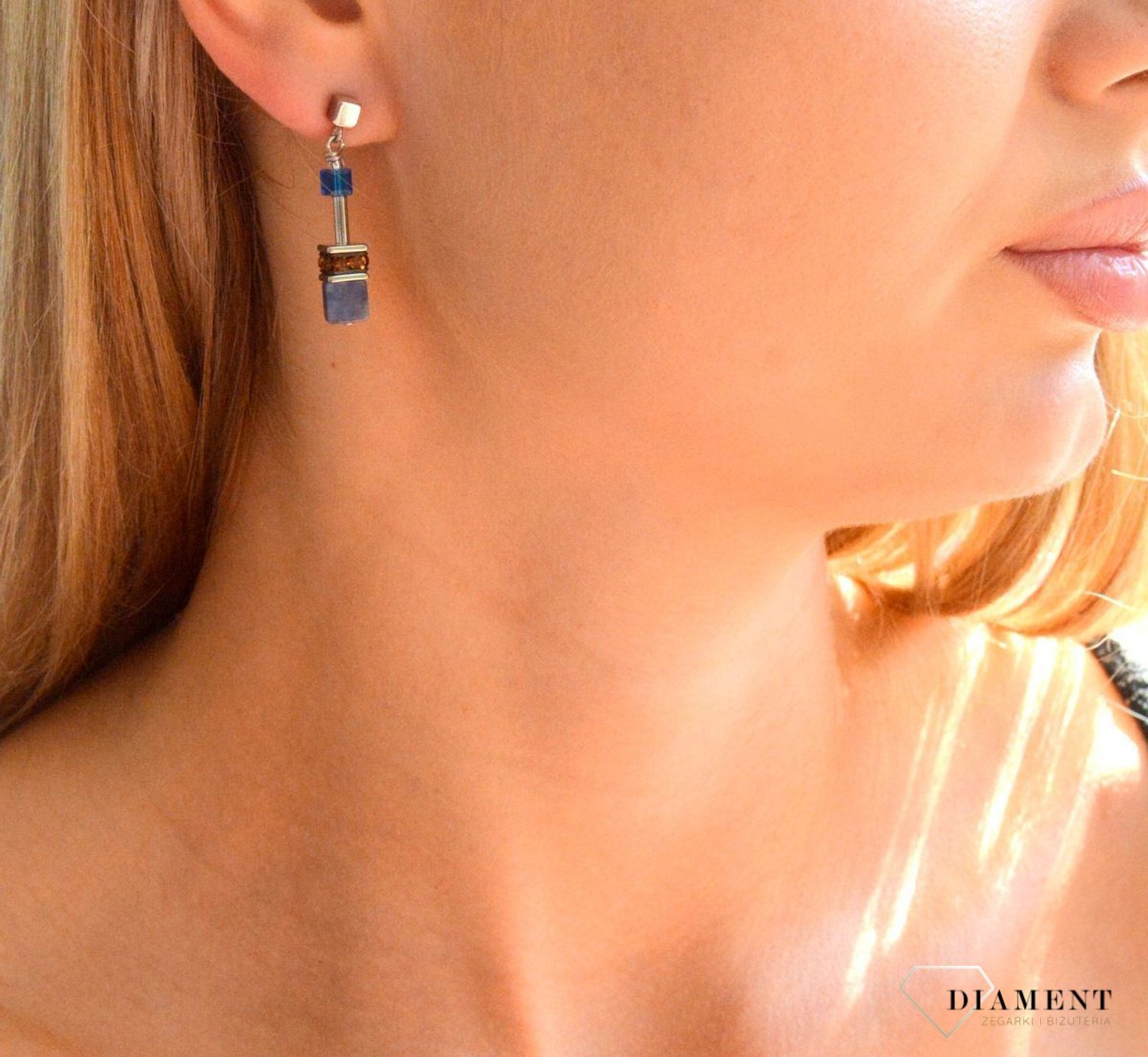 Kolczyki damskie Swarovski Coeur de Lion GeoCUBE® Iconic Precious niebiesko-brązowe 4905210711. Kolczyki z kamieniami. Kolczyki damskie wiszące. Kolczyki dla kobiety na prezent..jpg