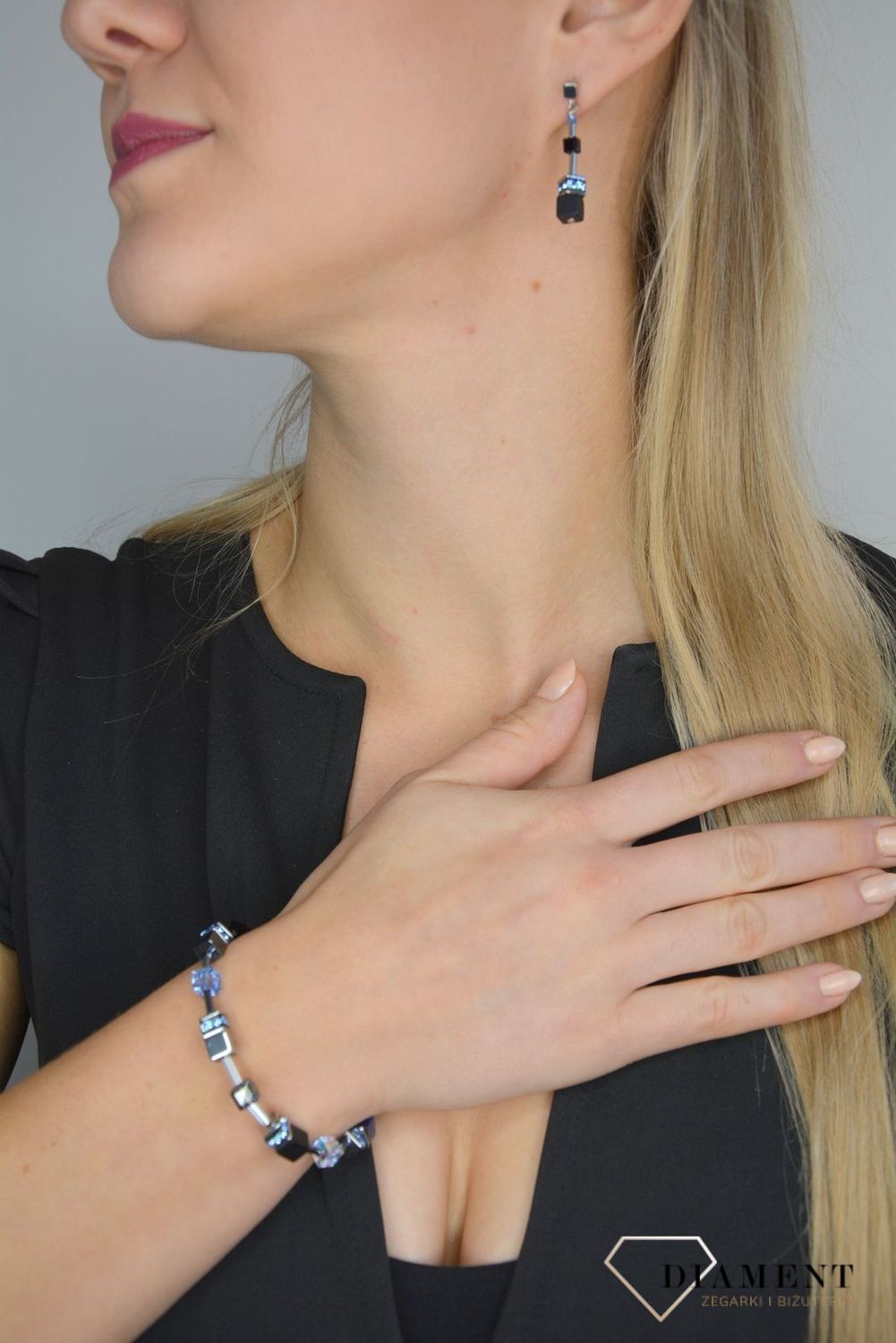 Piękna bransoletka damska Coeur de Lion ozdobiona kryształami Swarovski® to idealny pomysł na prezent dla kobiety oraz jako dodatek do wielu stylizacji..jpg