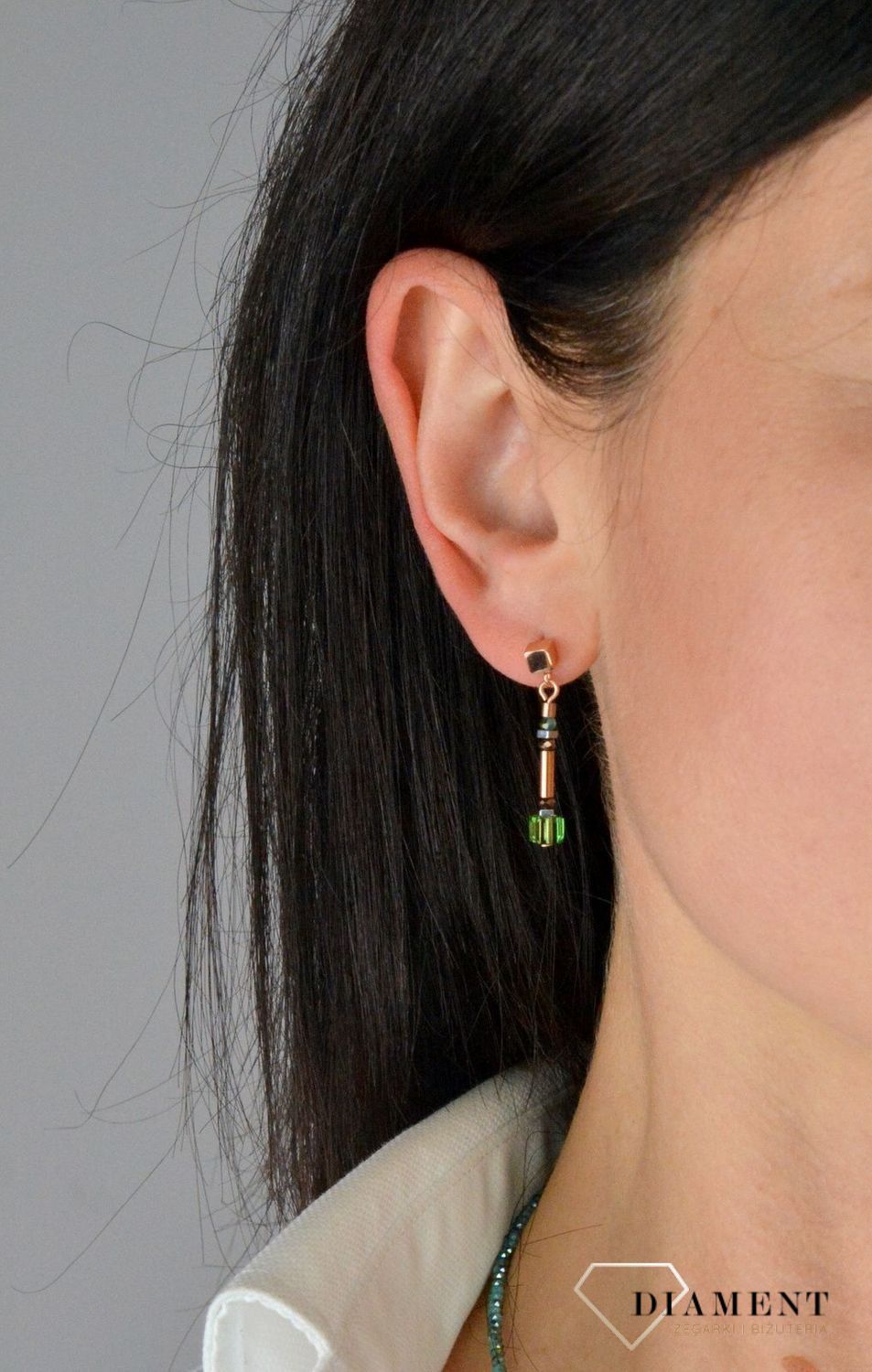 Kolczyki damskie Swarovski Coeur De Lion hematyt, rzeźbione szkło 5027210537.jpg