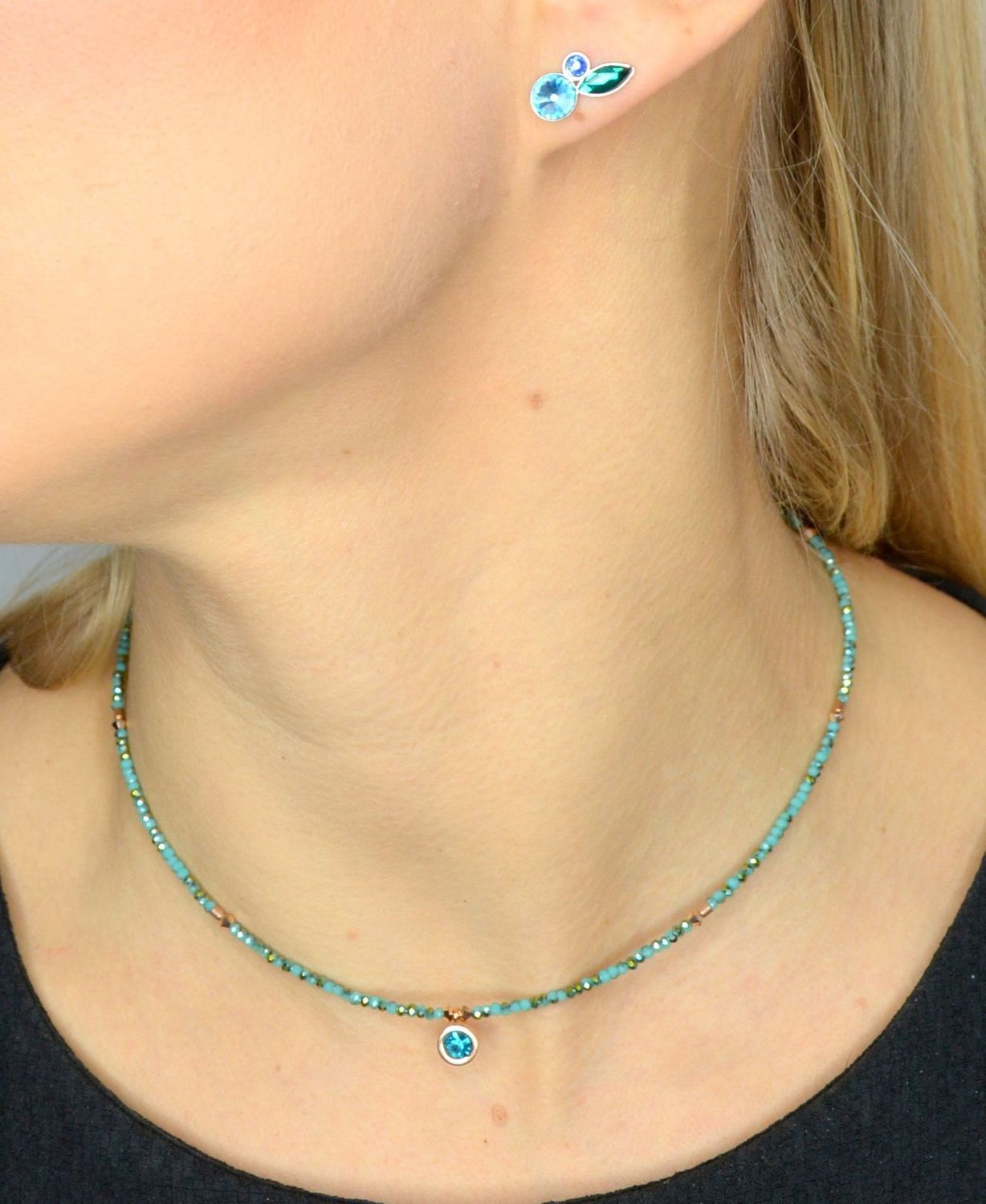 Naszyjnik damski Swarovski zielone kryształy Coeur De Lion 5033100624. Piękny naszyjnik damski Coeur de Lion ozdobiona kryształami Swarovski® to idealny pomysł na prezent dla kobiety oraz jako dodatek do wiel.jpg