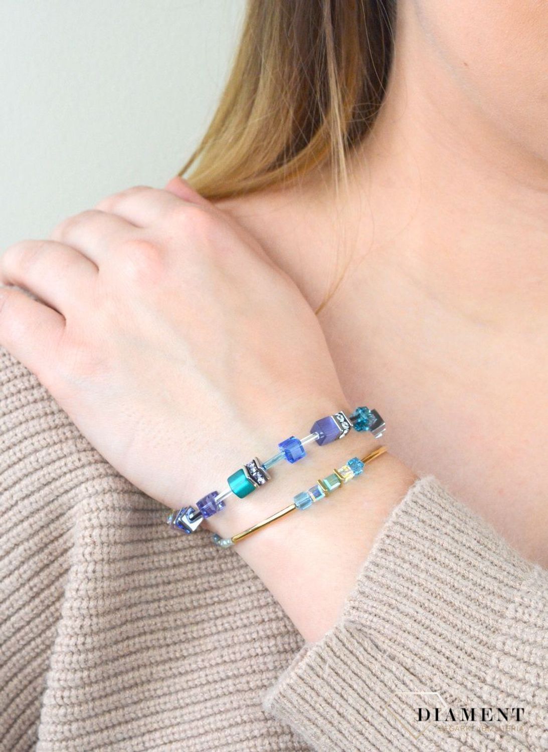 Bransoletka damska Coeur De Lion turkus 5042300600 to wielobarwna, złota biżuteria wykonana w Niemczech. COEUR DE LION to nowy koncept biżuterii, wykonanej ręcznie, przy użyciu naturalnych kamieni oraz wysokiej jakości mat.jpg