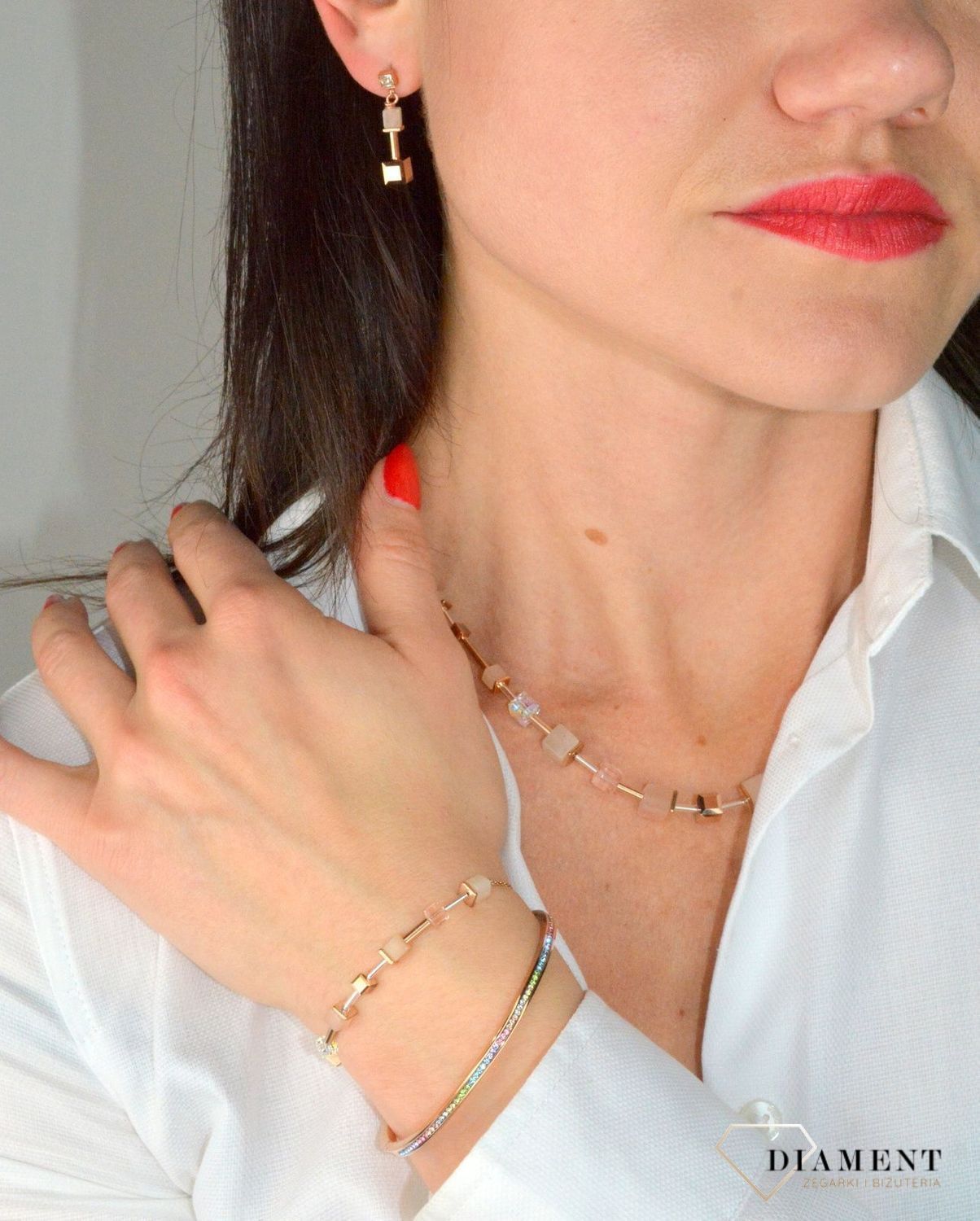 Naszyjnik damski Swarovski Coeur De Lion z drobnych kryształków Brzoskwiniowy 5074100235.jpg