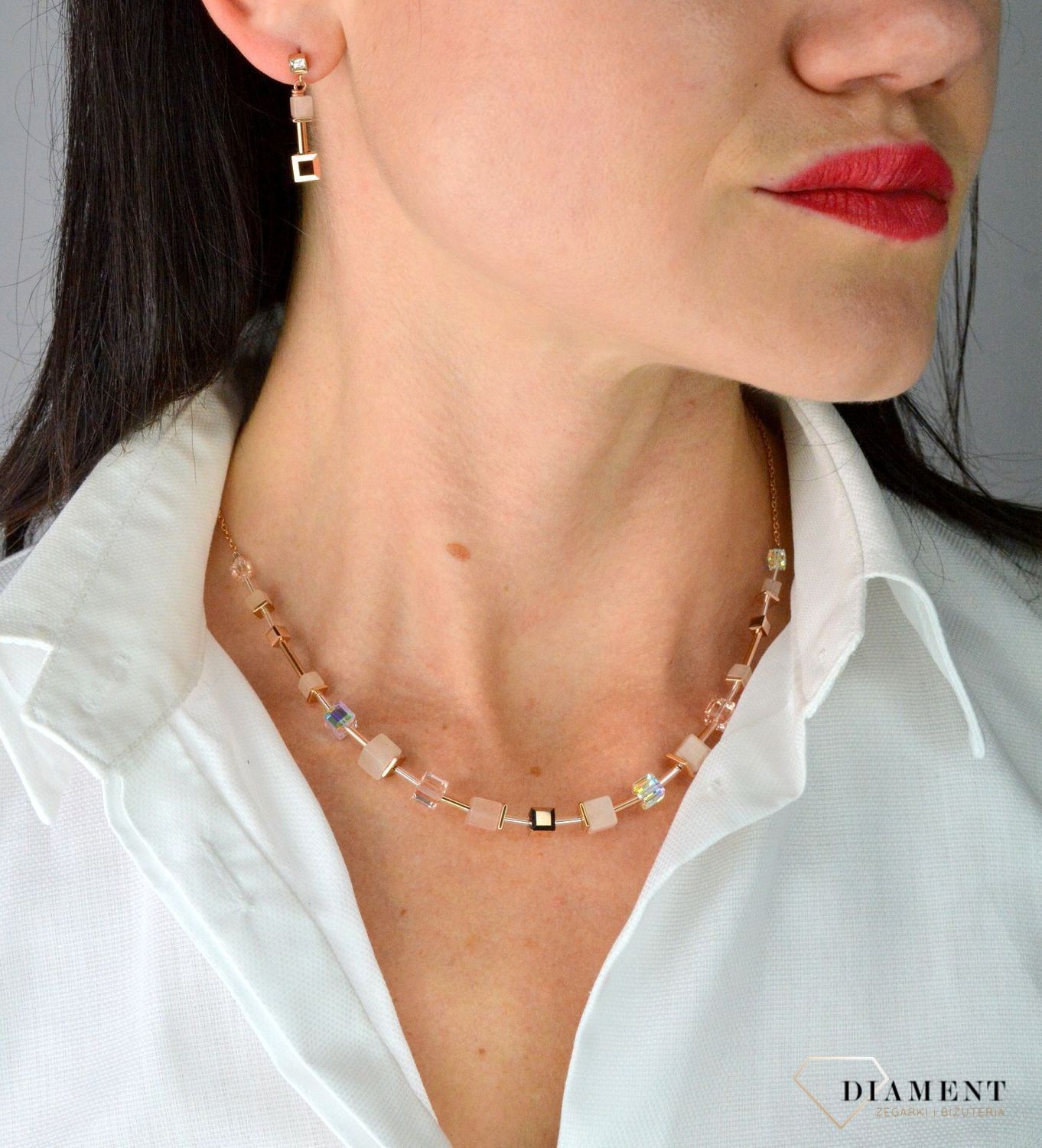 Naszyjnik damski Swarovski Coeur De Lion z drobnych kryształków Brzoskwiniowy 5074100235.jpg