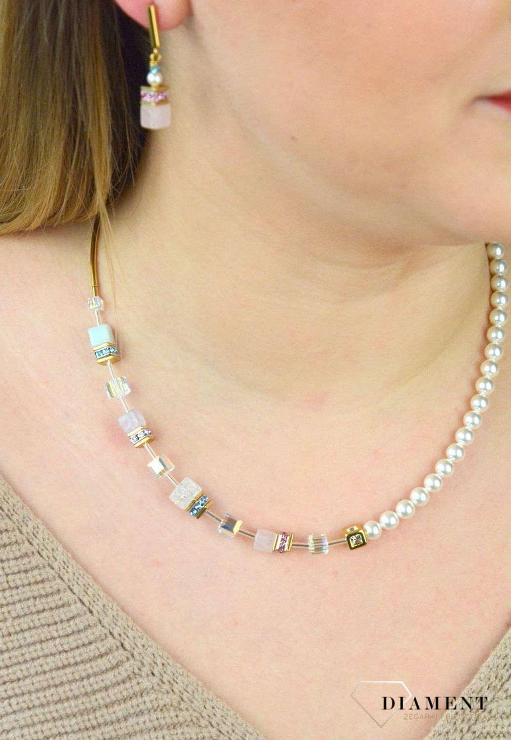 Naszyjnik damski Swarovski Coeur De Lion Perła Swarovskiego® 5086101522. Biżuteria idealna zarówno na eleganckie, jak i niezobowiązujące okazje, wykonana z połyskujących kryształów Swarovski®. Idealny po.jpg