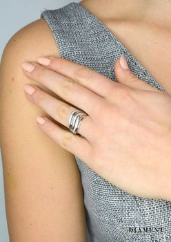 Pierścionek złoty DIAMENT białe złoto i diament HSI2 0,44ct44 Piękny pierścionek został wykonany z najwyższej jakości białego złota próby 585 (2).JPG