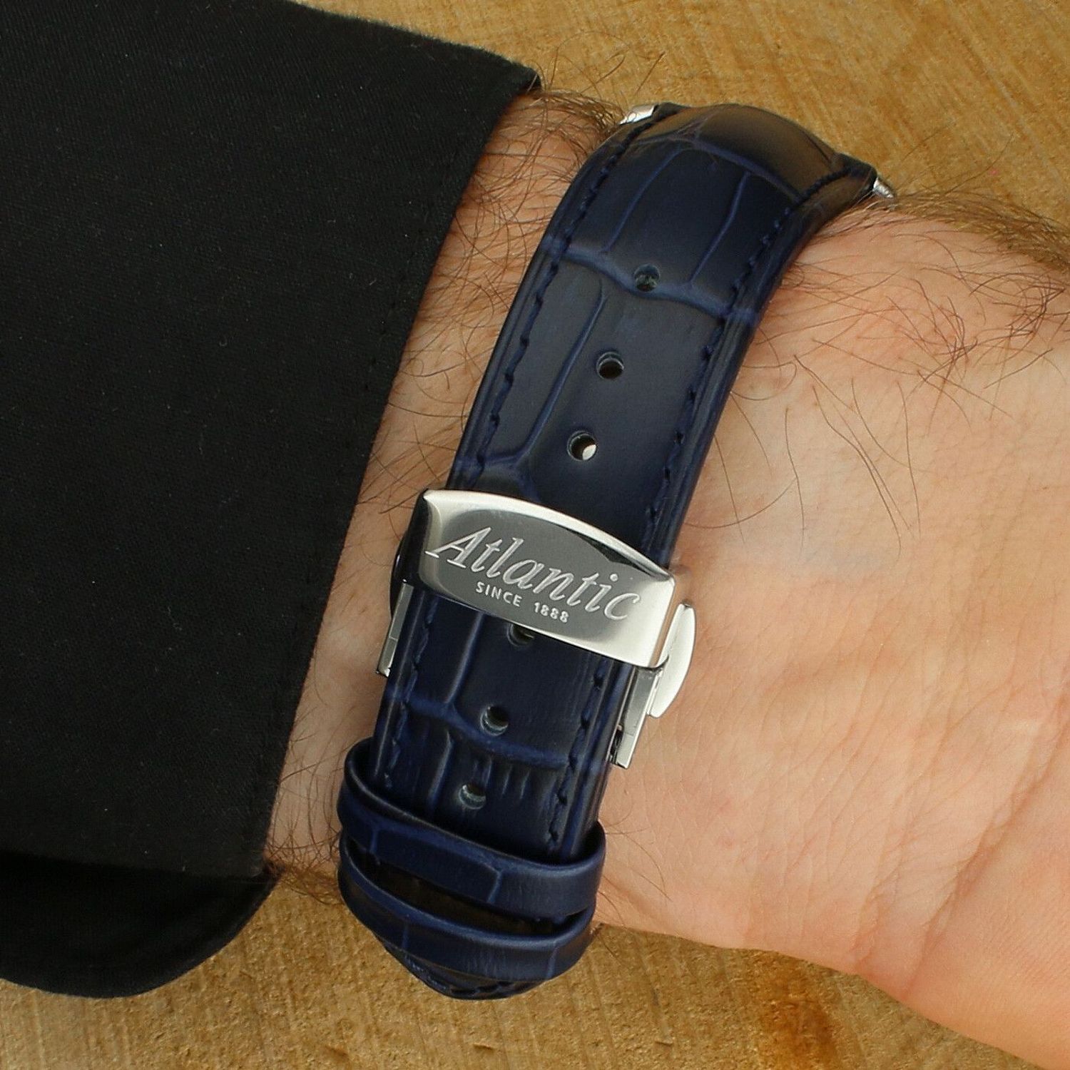 Zegarek męski Atlantic Worldmaster Open Heart Limited Edition 52780.41.51R – limitowana edycja, granatowy pasek.jpg