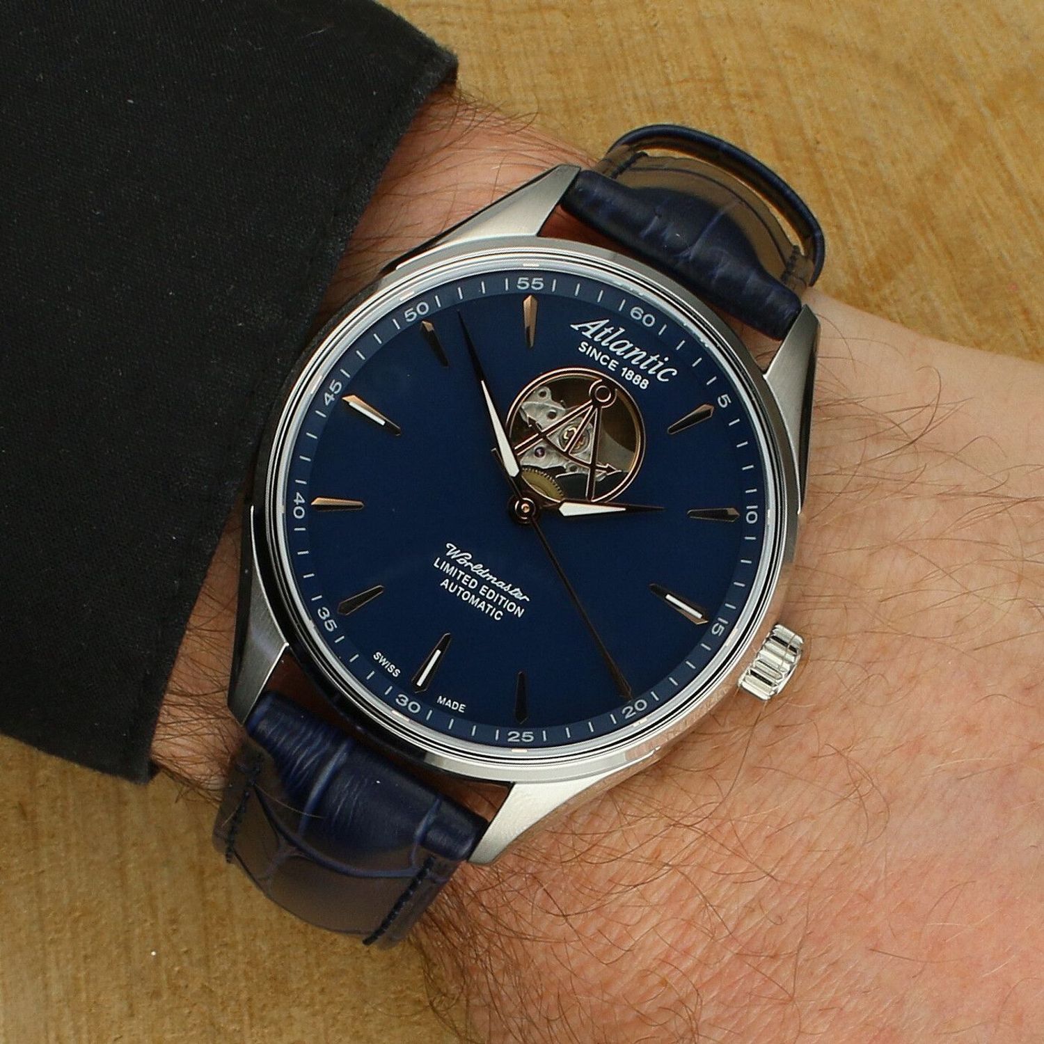 Zegarek męski Atlantic Worldmaster Open Heart Limited Edition 52780.41.51R – limitowana edycja, granatowy pasek.jpg