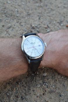 Zegarek Atlantic Worldmaster Automatic - męski 55750.41.25R. Srebrna kolorystyka przecięta elementami złota to wyróżnik męskiego modelu z serii Worldmaster -55750.41.95R. Atlantic 55750.41.95R..JPG