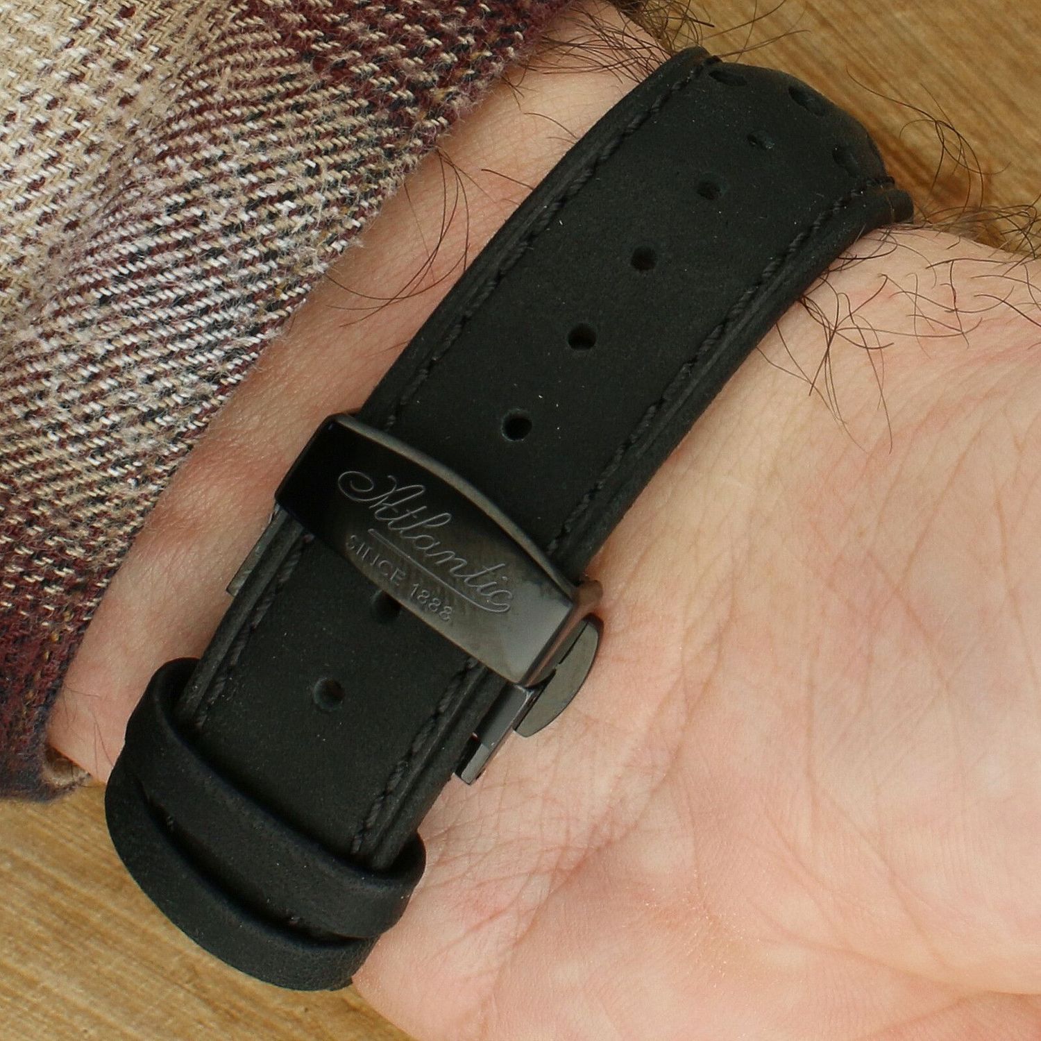 Zegarek Atlantic Worldmaster Krzysztof Hołowczyc Limited Edition 143 męski (2).jpg