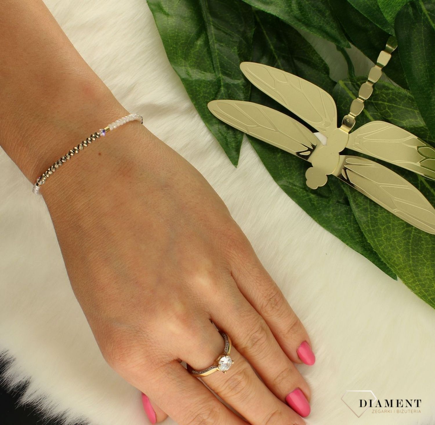 Bransoletka damska Swarovski Coeur De Lion kryształowe szkło 6006301816. Idealna zarówno na eleganckie, jak i niezobowiązujące okazje, ta bransoletka wykonana z połyskujących kryształów Swarovski® i.jpg