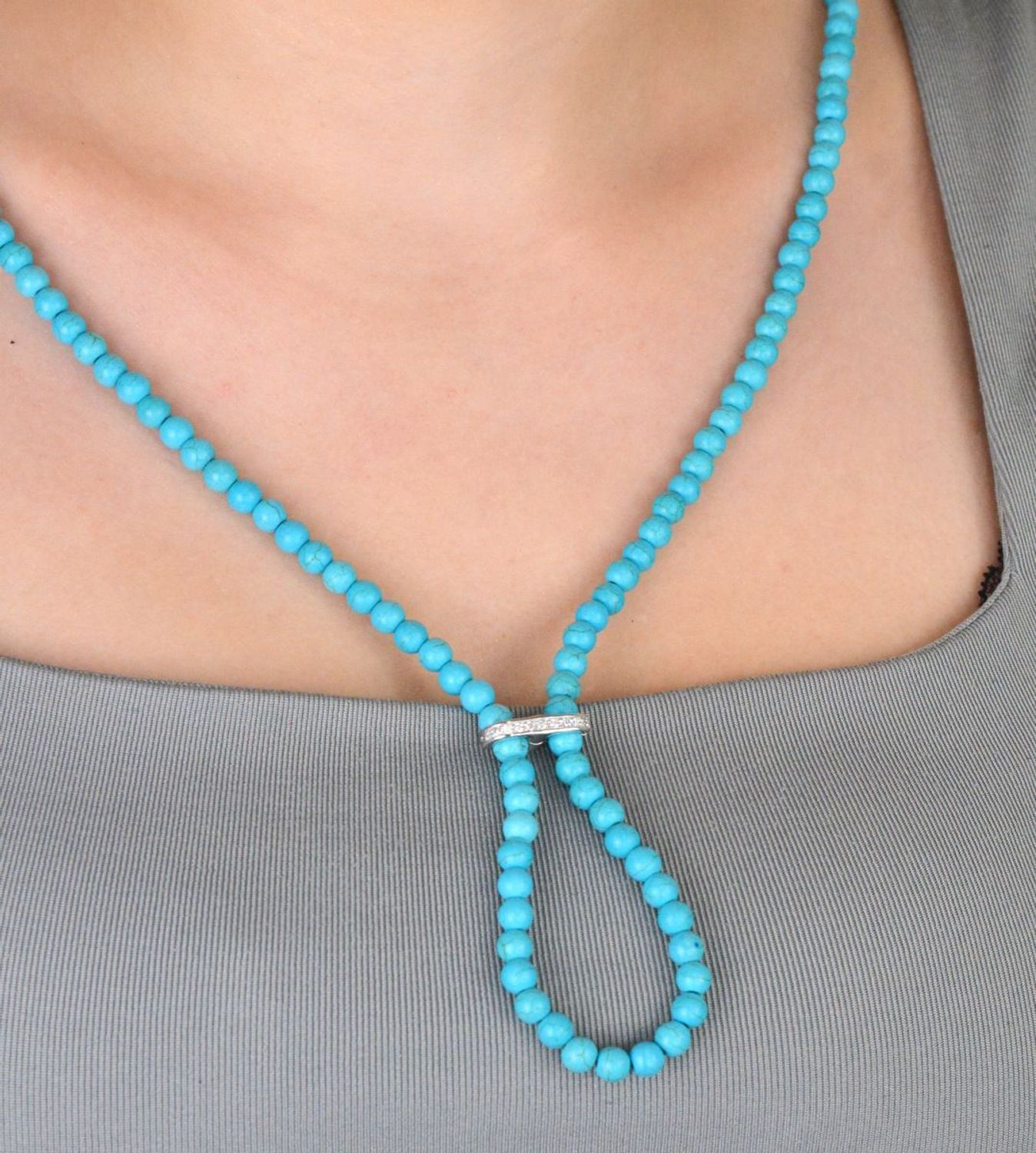 Zapięcie magnetyczne do pereł ze srebra próby 925, zdobione cyrkoniami. Wymiary 1,8 cm x 3 mm. Eleganckie, wygodne i bezpieczne.01.jpg