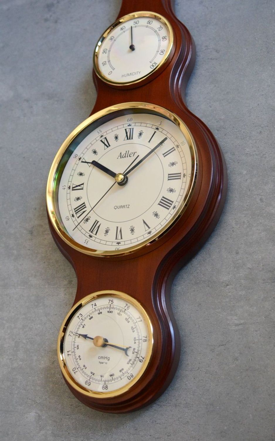 Drewniana stacja pogody Barometr Termometr Higrometr 'Drewno wenge' 65018W. Śliczny podłużny drewniany barometr na ścianę w drewnianej obudowie w kolorze orzecha (1).JPG