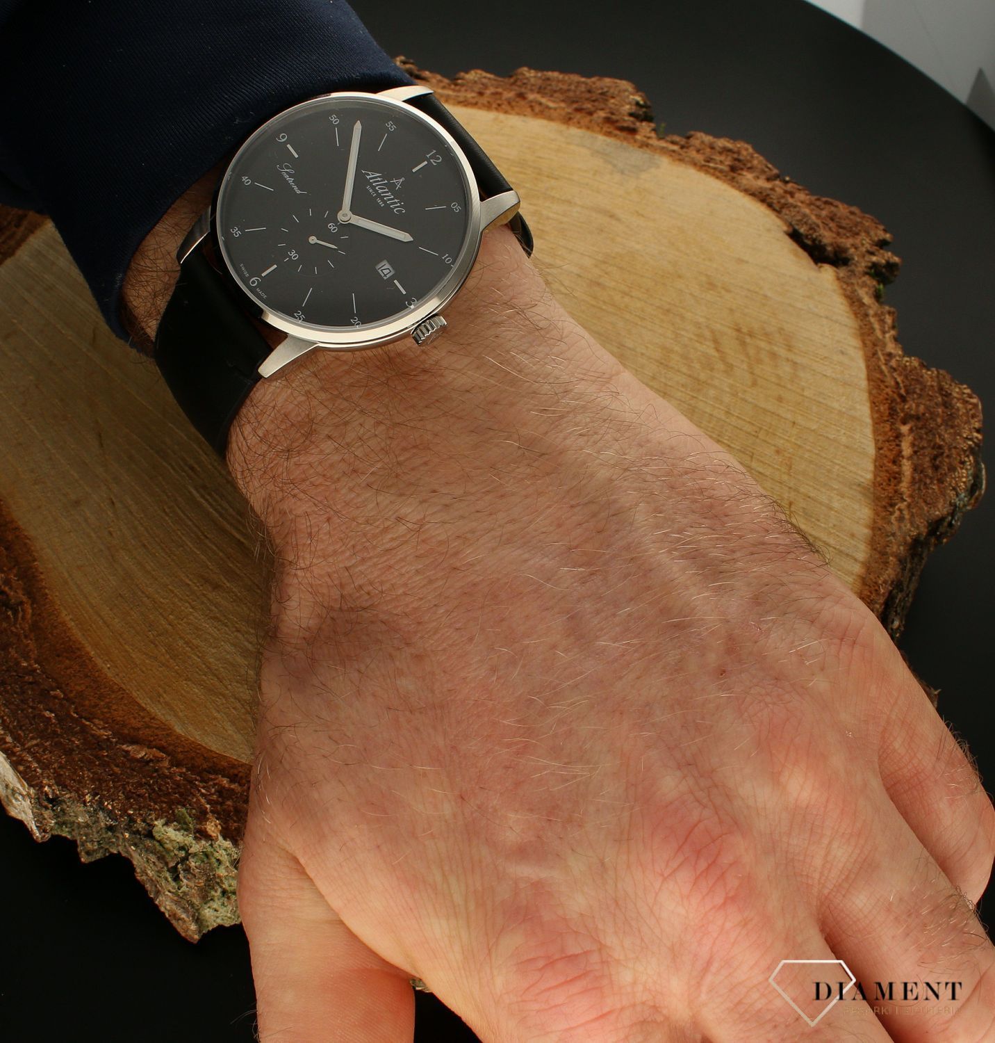 Zegarek męski Atlantic Seatrend 65353.41.65. Tarcze zamknięto w kopercie ze stali szlachetnej, która zachowa swój wygląd nawet w trudnych warunkach. Pasek ze skóry naturalnej.Zegarek Atlantic Seatrend 65353.41.65 w ruch wprawia szwajcarski mech.jpg