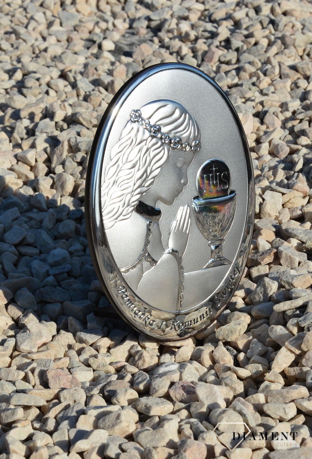 Obrazek srebrny I Komunia Święta dziewczynka - grawer. Obrazek srebrny z wizerunkiem dziewczynki pochylającej się nad kielichem to do Komunii Świętej.Idealna pamiątka przyjęcia I Komunii (4).JPG