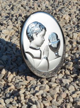 Obrazek srebrny z wizerunkiem chłopca pochylającego się nad kielichem to doskonała pamiątka Pierwszej Komunii Świętej. Wyjątkowa ozdoba dziecięcego pokoju (2).JPG