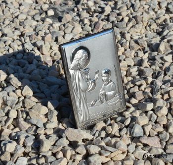 Obrazek srebrny z wizerunkiem Jezusa Chrystusa, który udziela Komunii Św. chłopcu. To doskonała pamiątka tego ważnego wydarzenia (5).JPG