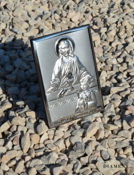 Obrazek srebrny z wizerunkiem Jezusa Chrystusa, który udziela Komunii Św. chłopcu. To doskonała pamiątka tego ważnego wydarzenia (1).JPG