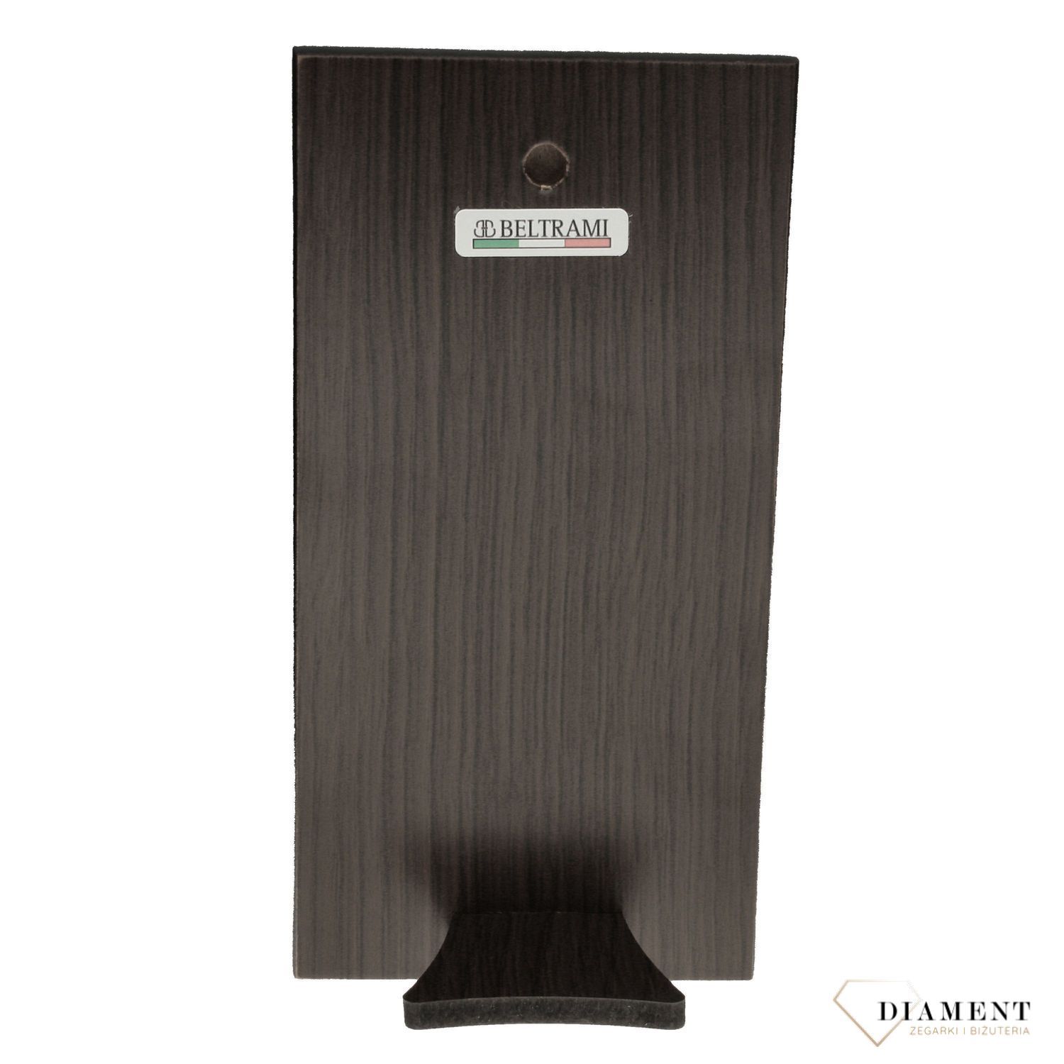 Obrazek srebrny z wizerunkiem chłopca pochylającego się nad kielichem to doskonała pamiątka Pierwszej Komunii Świętej, która odda piękno tego sakramentu (2).jpg