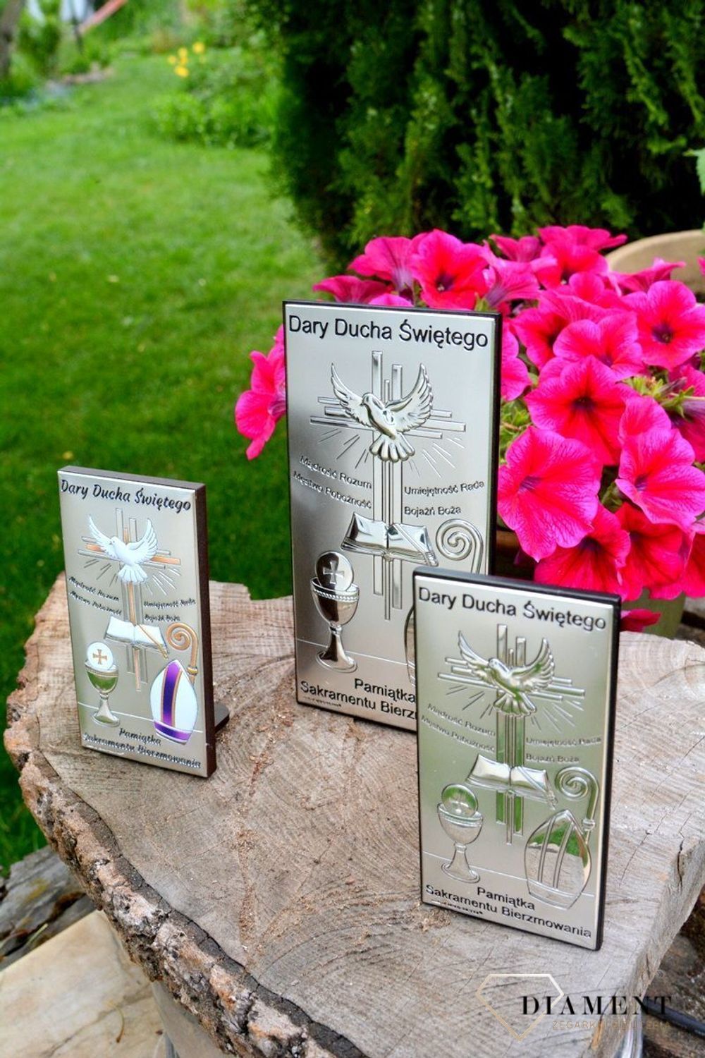 Srebrny obrazek symbolizujący Pamiątkę Bierzmowania w kolorze 67192COLyuy.jpg