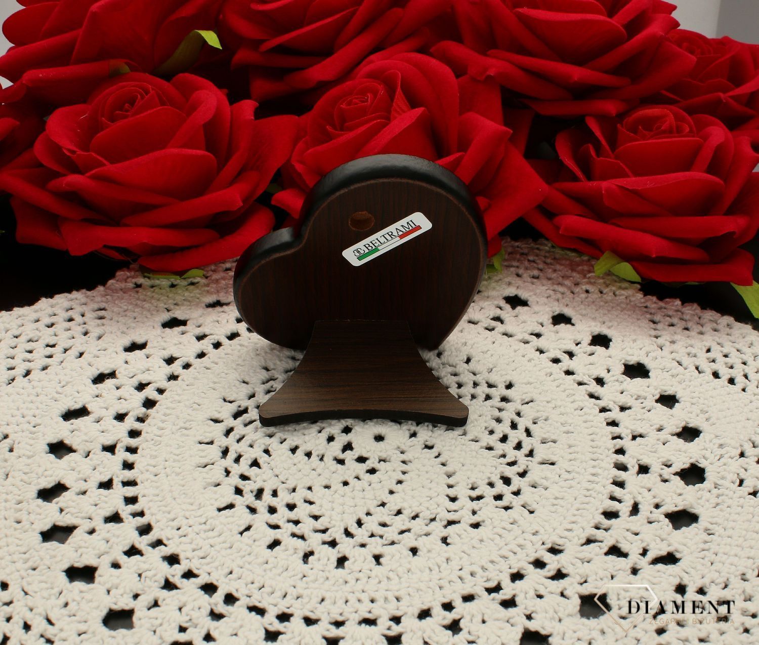 Obrazek srebrny Pierwsza Komunia Święta serduszko dla dziewczynki z grawerem 6746.1. Pamiątka I Komunii Świętej. Obrazek z grawerem na komunie. Prezent na komunie dla dziewczynki..jpg