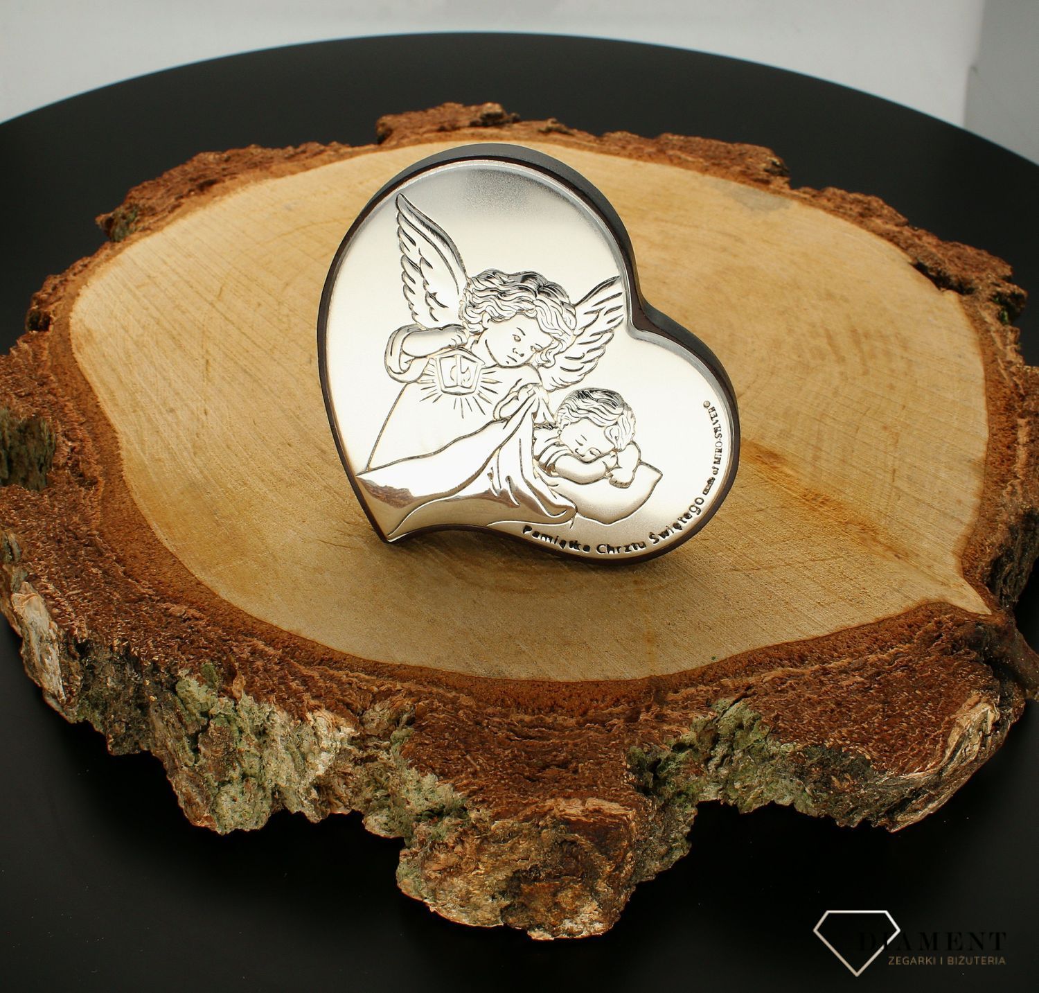 Piękny obrazek srebrny w kształcie serca, Pamiątka Chrztu Św., Aniołek z latarenką.jpg