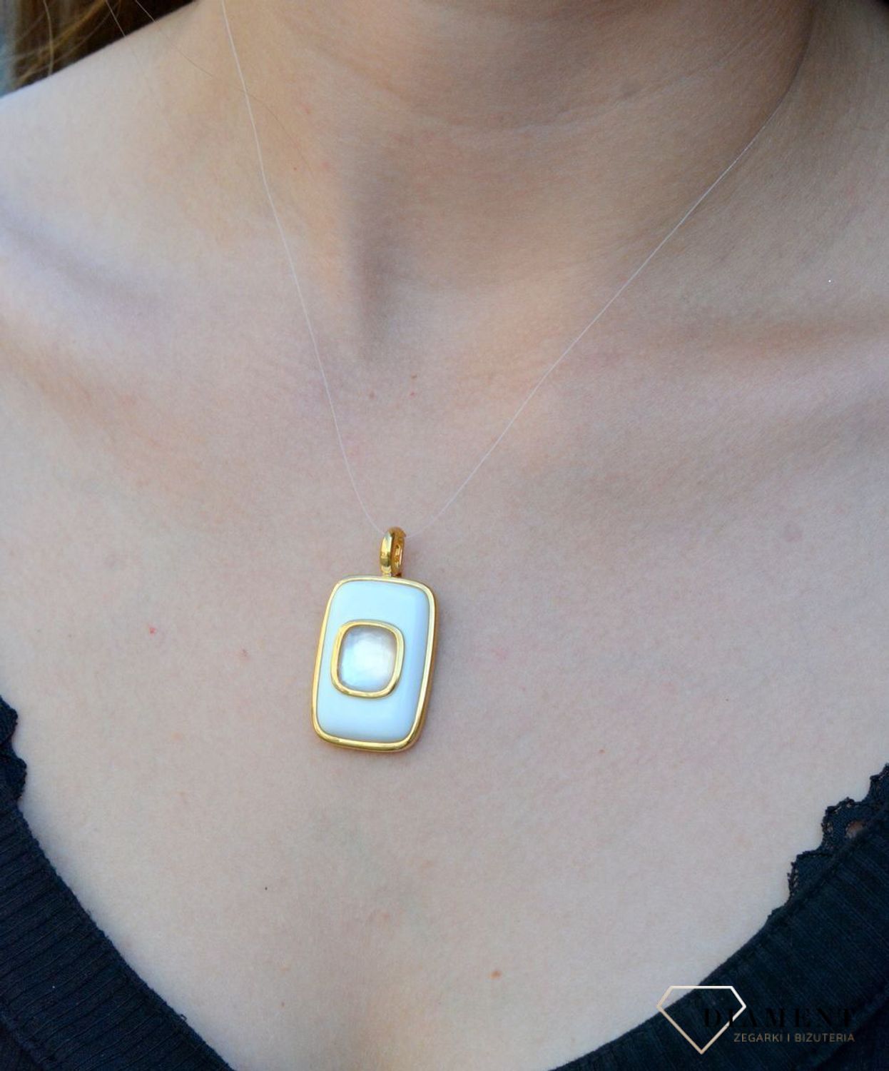 Zawieszka srebrna pokryta złotem z agatem i masą perłową Ti Sento 6815WA. Zawieszka srebrna z masą perłową. Zawieszka srebrna pokryta złotem do łańcuszka. Zawieszka z agatem. Zawieszka.jpg