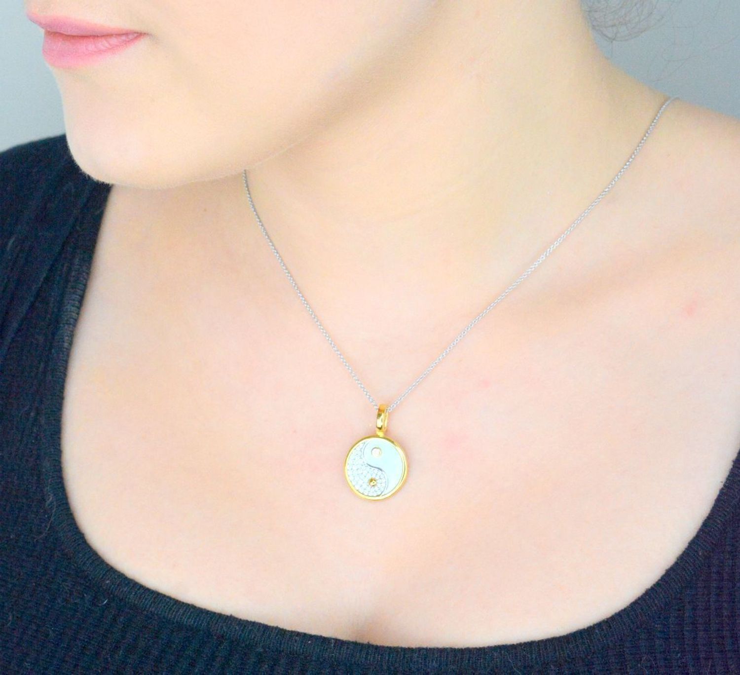 Naszyjnik srebrny TI SENTO 6843MW Naszyjnik 6843MW to elegancka i subtelna biżuteria, która doda blasku każdej stylizacji. Jego ponadczasowy design łączy klasykę 1.jpg