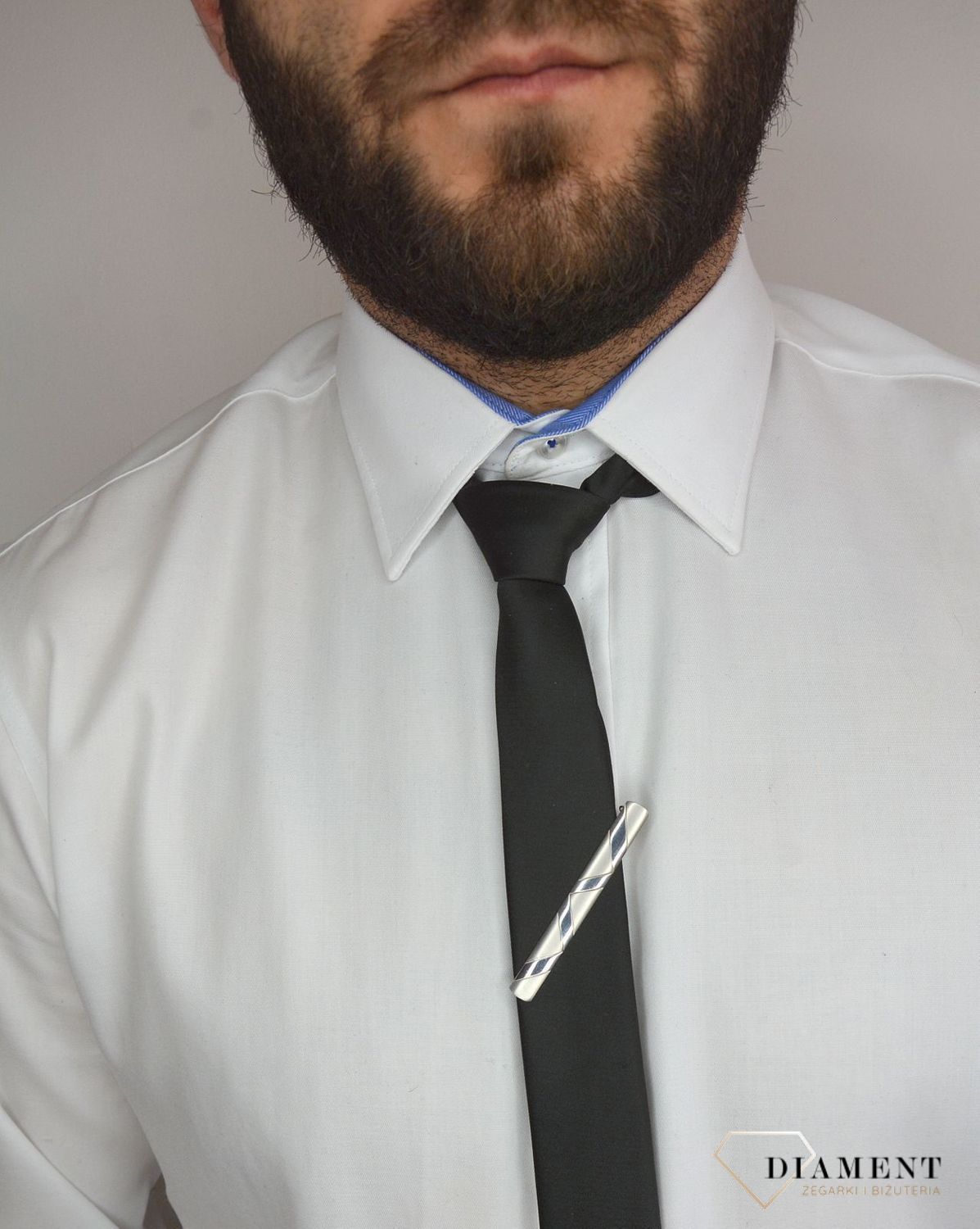 Spinka do krawatu srebra z ozdobnym wzorem 685184.jpg