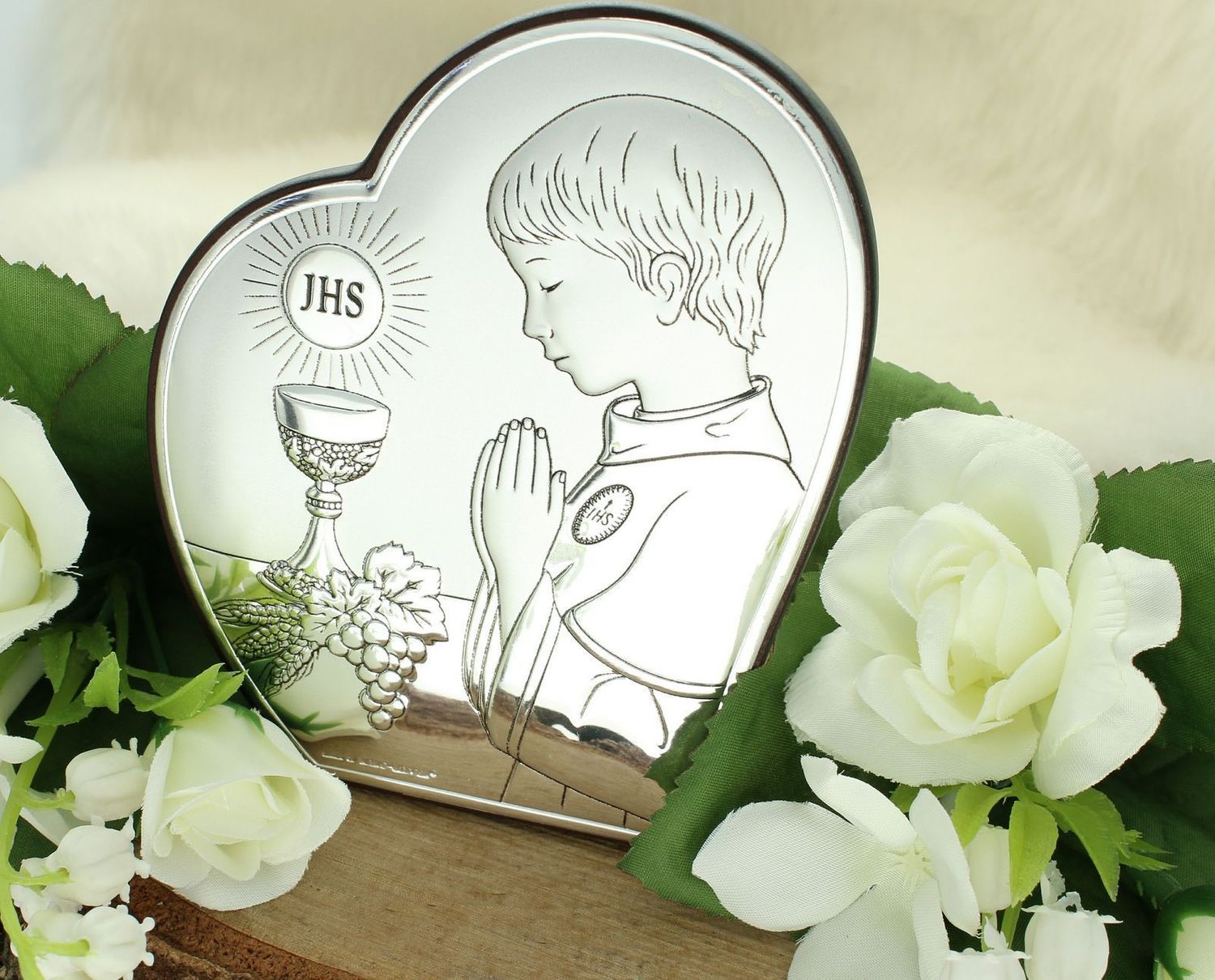 Obrazek pokryty srebrem Pamiątka Pierwszej Komunii Świętej dla chłopca 68522O. Pamiątka na I komunię świętą dla chłopca. Obrazek platerowany srebrem komunijny. Prezent na komunię..jpg