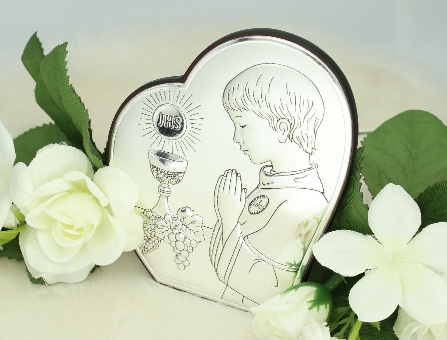 Obrazek pokryty srebrem Pamiątka Pierwszej Komunii Świętej dla chłopca 68522O. Pamiątka na I komunię świętą dla chłopca. Obrazek platerowany srebrem komunijny. Prezent na komunię..jpg