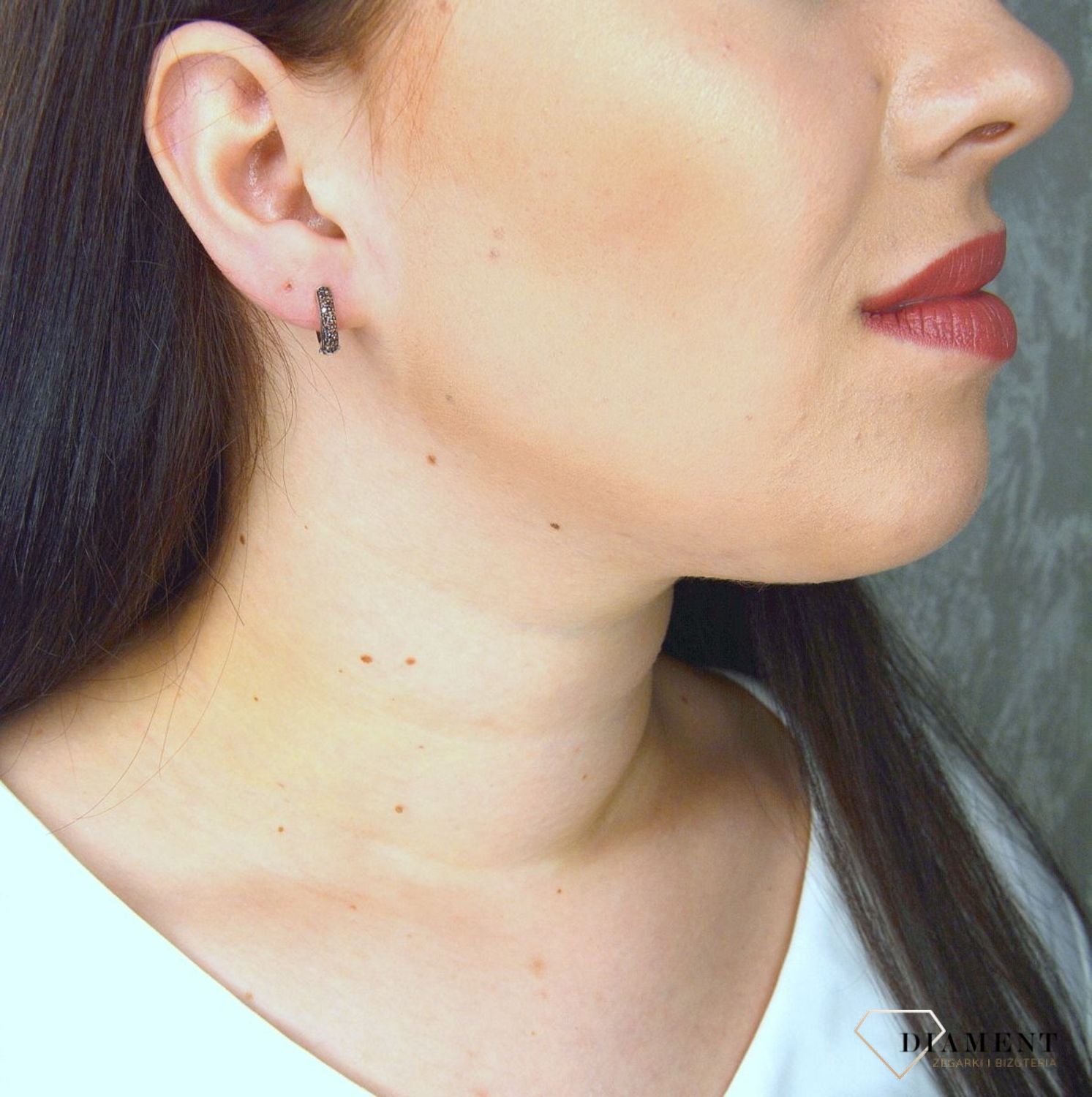 Srebrne kolczyki TI SENTO MILANO Koło brązowa cyrkonia 7210TB. Srebrne kolczyki damskie koła wydają się być jednym z najbardziej uniwersalnych.-001.jpg