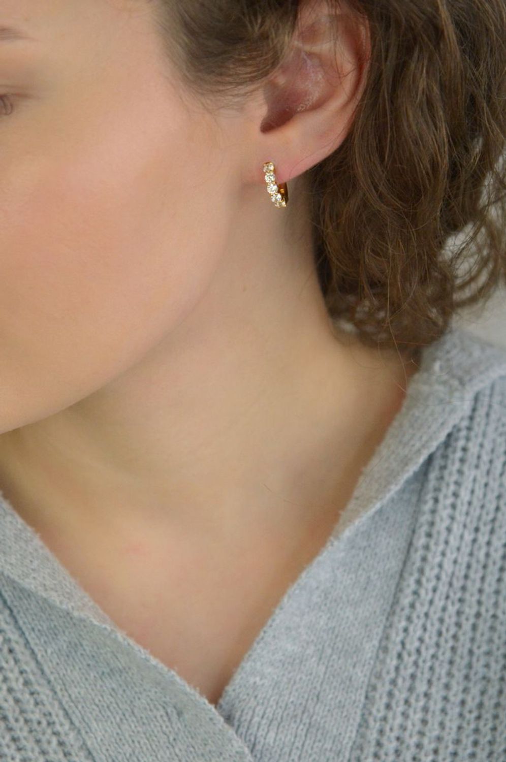 Kolczyki damskie TI SENTO – srebro rodowane 925, częściowo złocone 18K, zdobione cyrkoniami. Hipoalergiczne, eleganckie i subtelne, idealne solo lub w zestawie z innymi 1.jpg