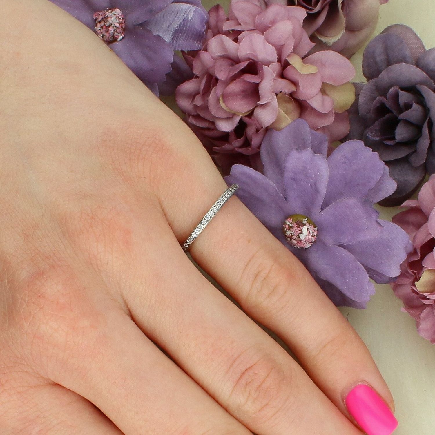 Srebrny pierścionek obrączka z cyrkoniami 925 – delikatny i kobiecy  Rozmiar 12 Ag 925..jpg