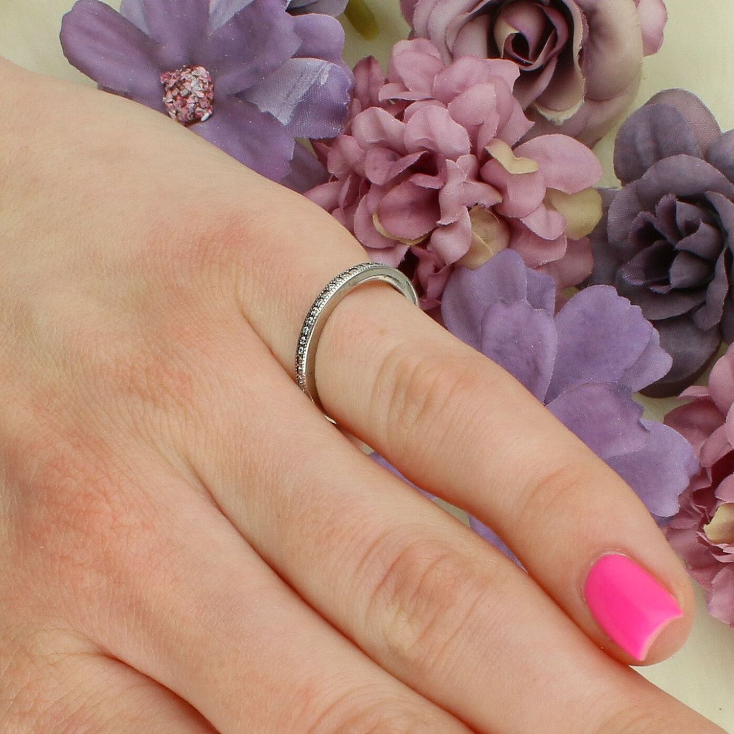 Srebrny pierścionek obrączka z cyrkoniami 925 – delikatny i kobiecy  Rozmiar 12 Ag 925..jpg