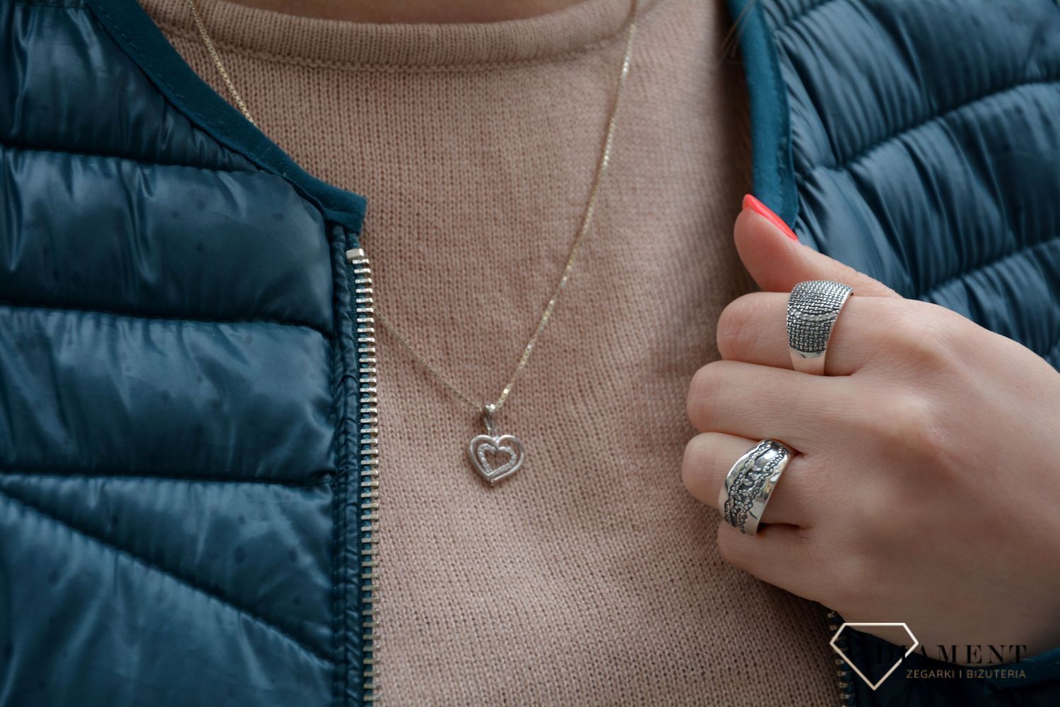 Zawieszka srebrna serce z cyrkonią. Srebrne Zawieszki Damskie w Sklepie z Biżuterią zegarki-diament.pl.Piękne i Eleganckie Zawieszki dla Kobiet .Prawdziwe Srebro  ➤Zapraszamy!.jpg